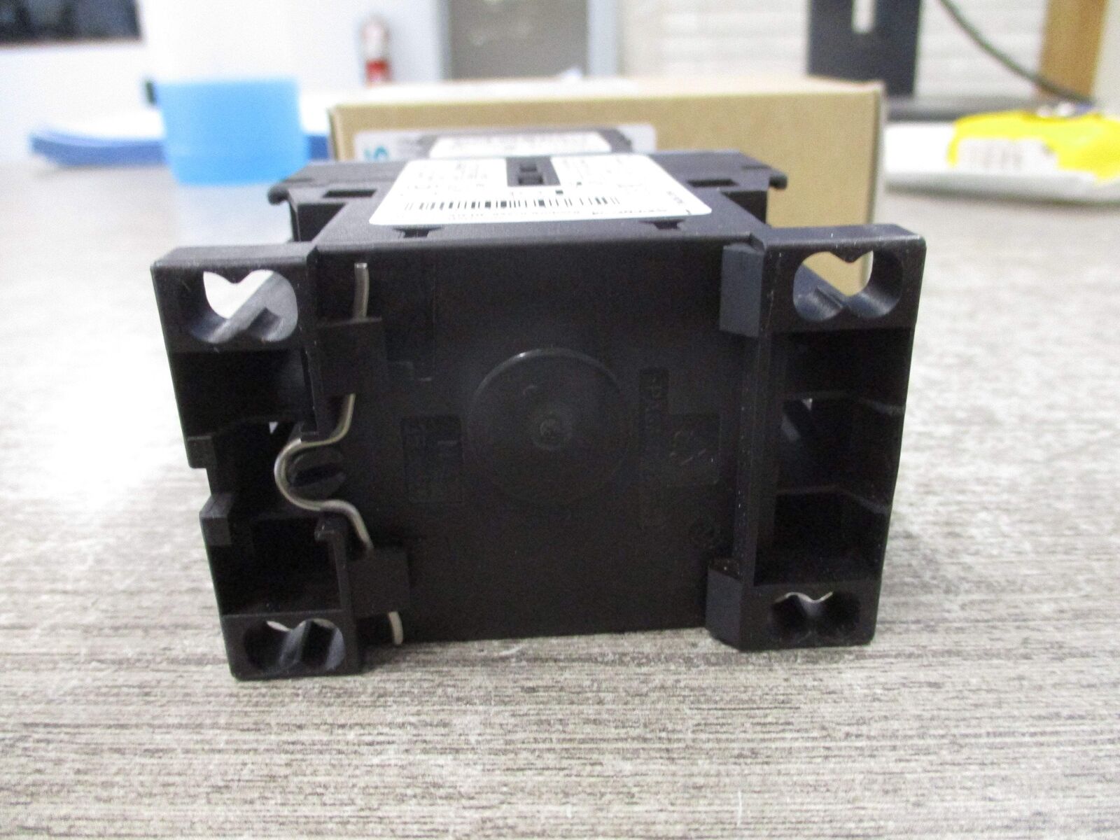 Siemens Contactor 3RH2262-2BB40 24VDC Coil New Surplus