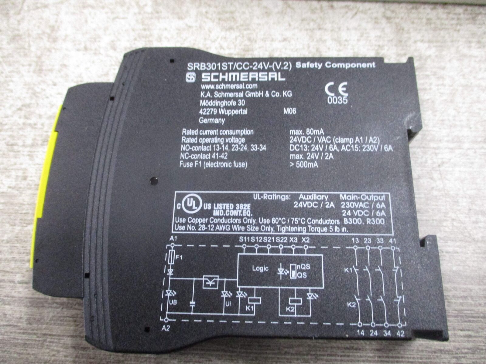 Schmersal Safety Relay 103002037 SRB301ST/CC-24V-(V.2) New Surplus