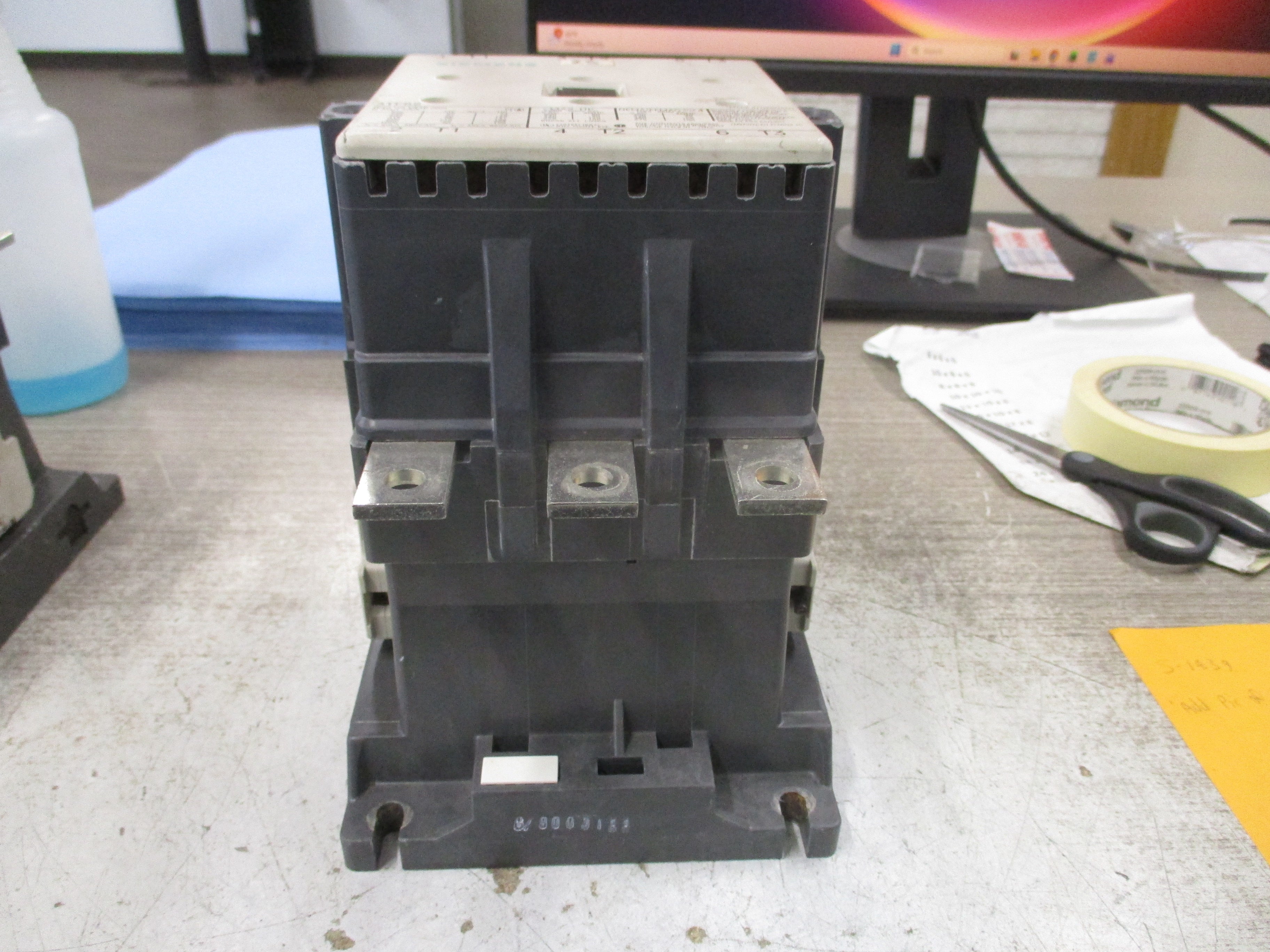 Siemens Contactor 3TF52 Size 4 135A 600V 460V Coil Used