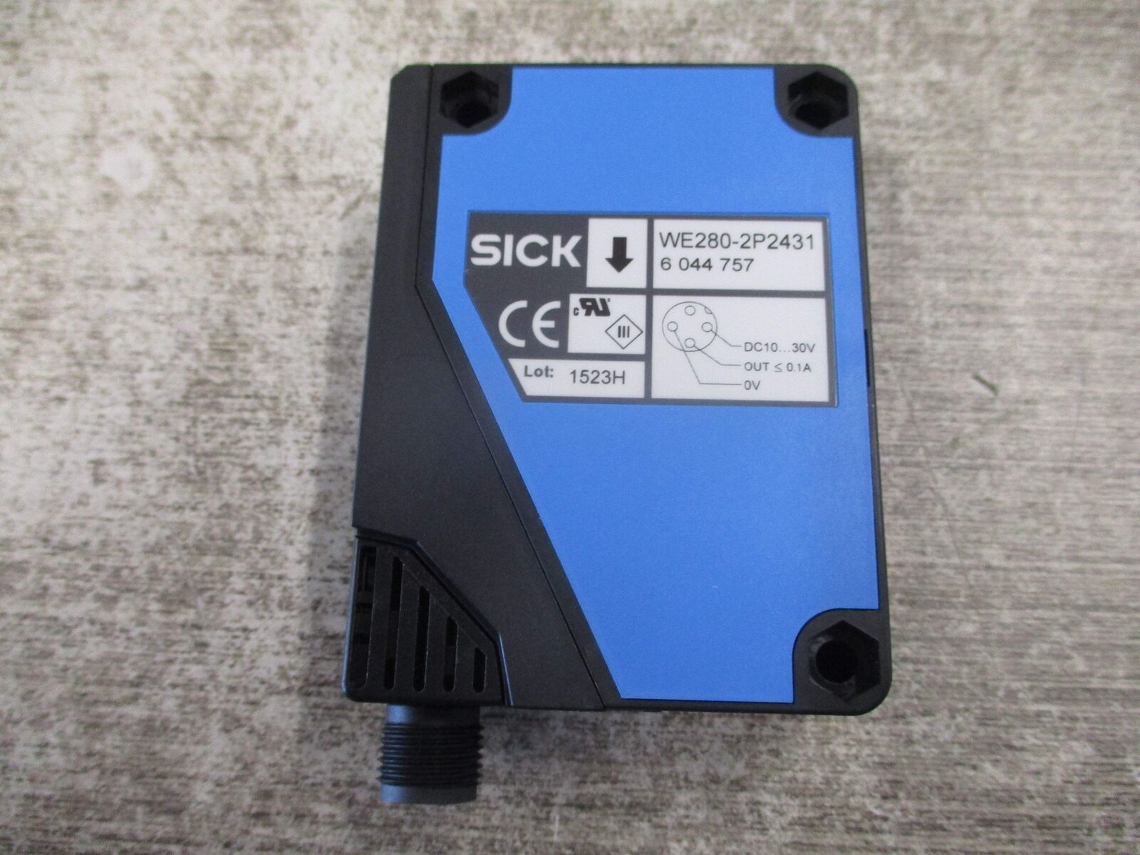 Sick Photoelectric Sensor WE280-2P2421 * No Box * New Surplus