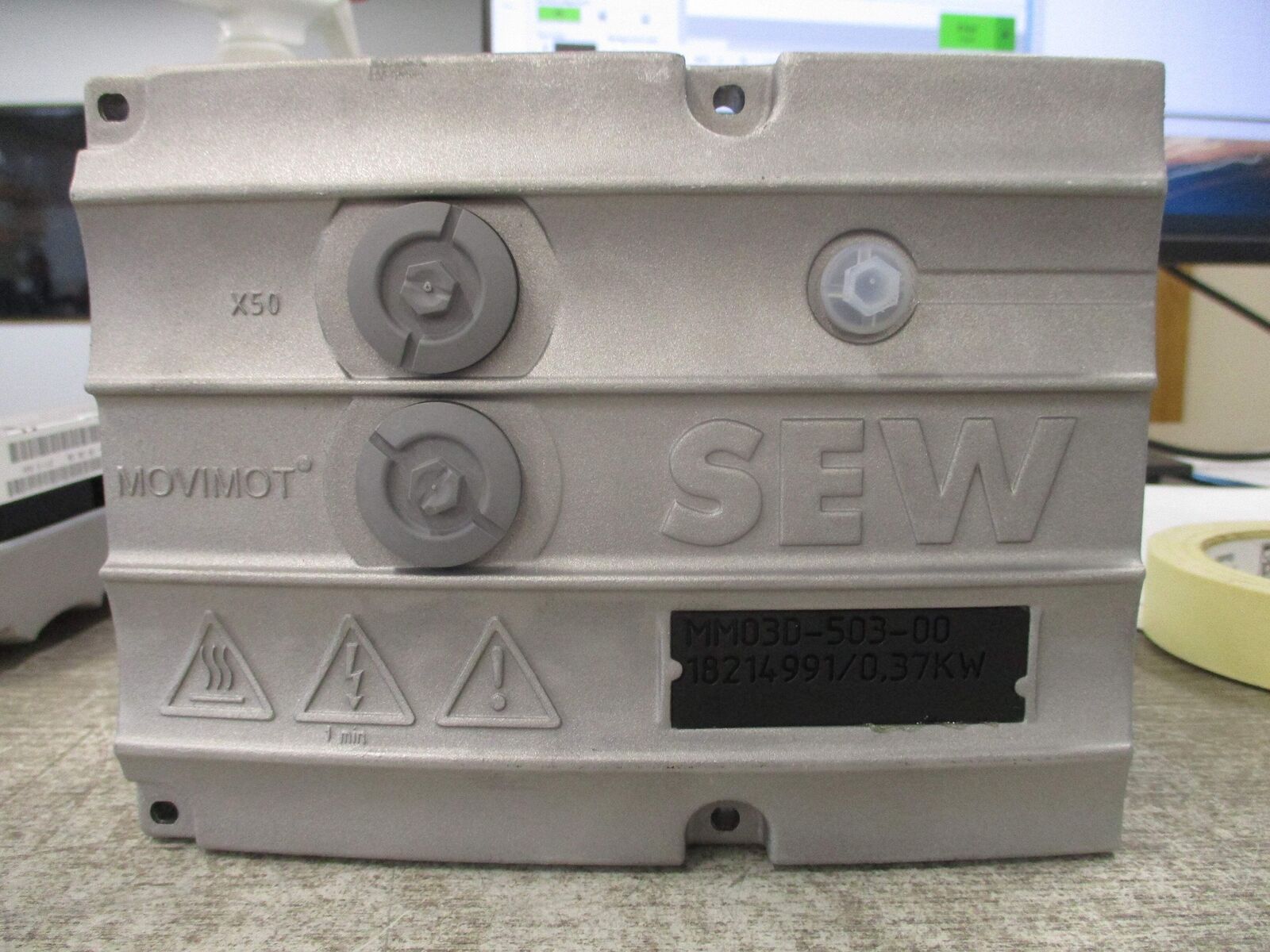 Sew-Eurodrive MM03D-503-00 AC Drive 18214991 0.5HP 3Ph Input: 3x380-500VAC / 1.3