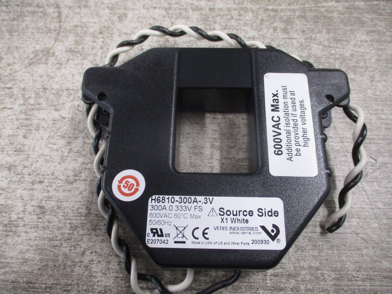 Veris Current Transducer H6810-300A-.3V Ratio 300A:0.333V FS 600V 50/60Hz Used