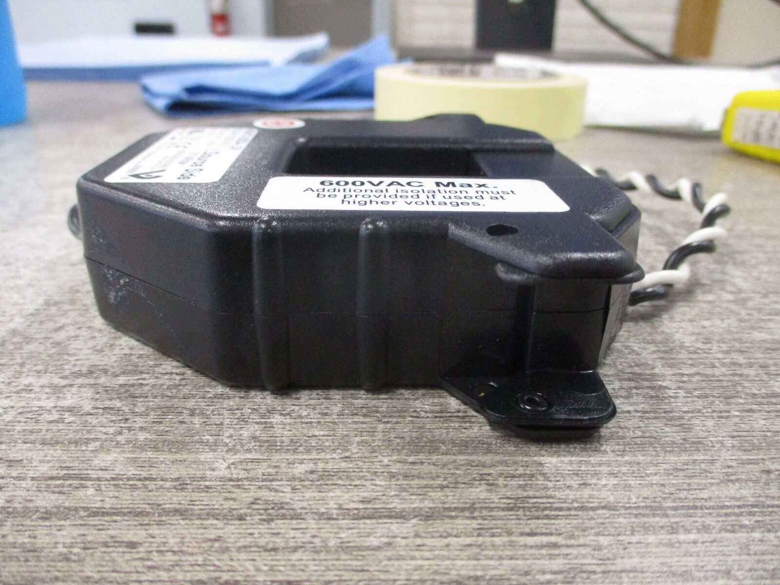 Veris Current Transducer H6810-300A-.3V Ratio 300A:0.333V FS 600V 50/60Hz Used