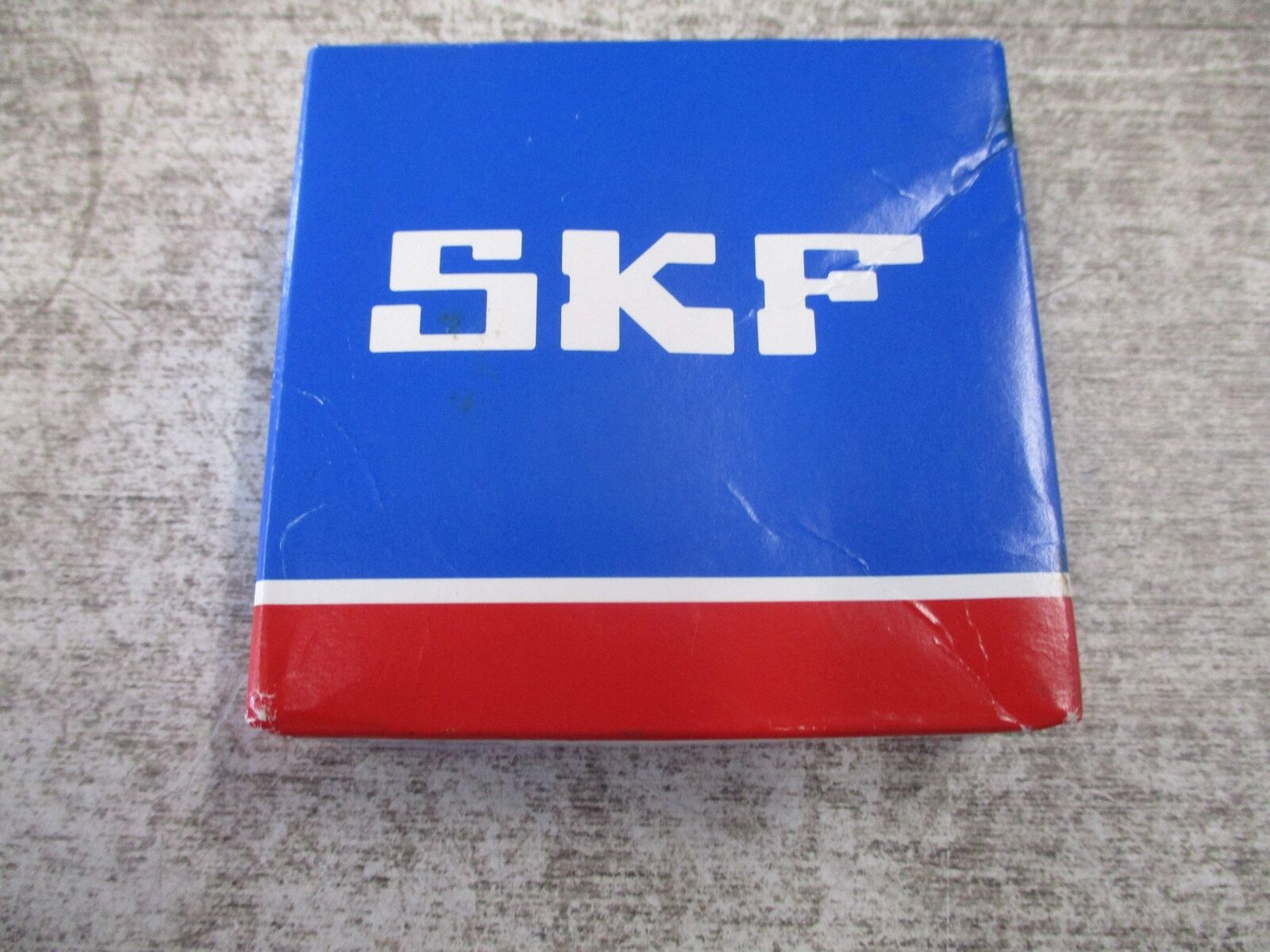SKF Explorer Bearing 6207-2RS1/C3 New Surplus