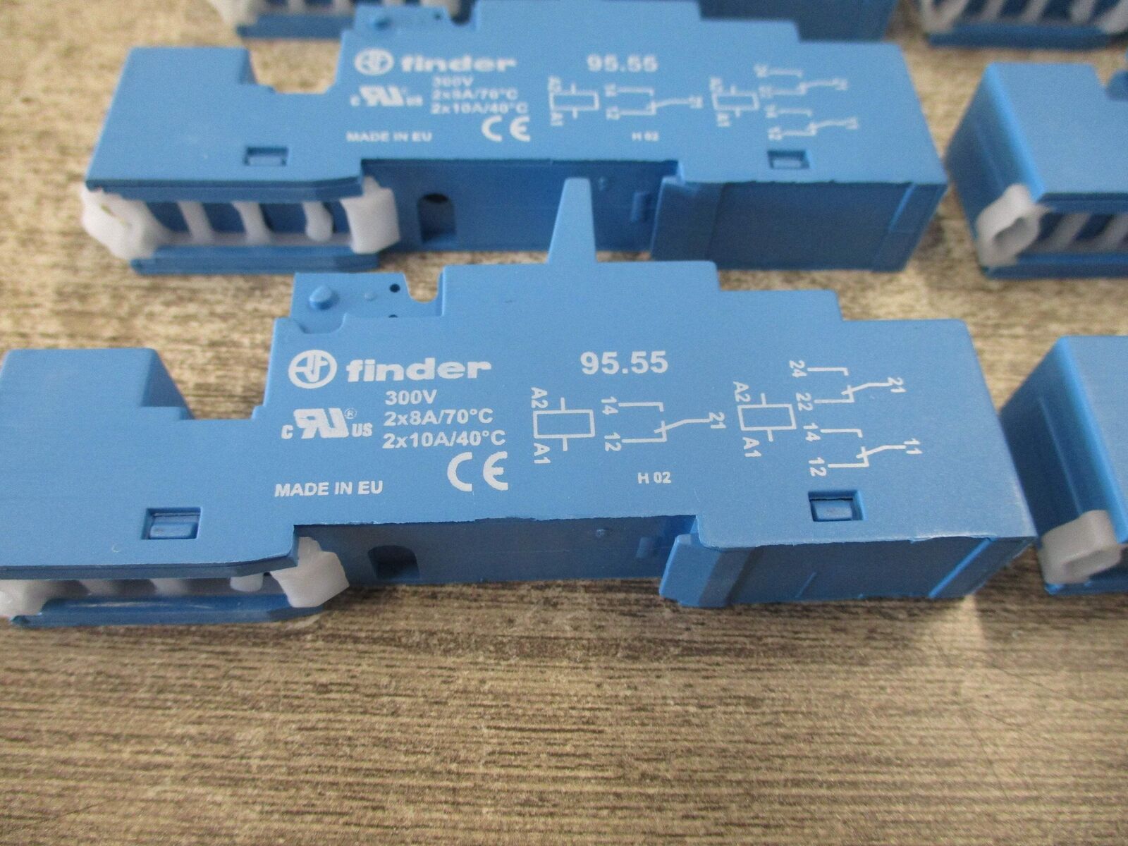 Finder Screwless Terminal Socket 95.55.SPA * Box of 10 * New Surplus