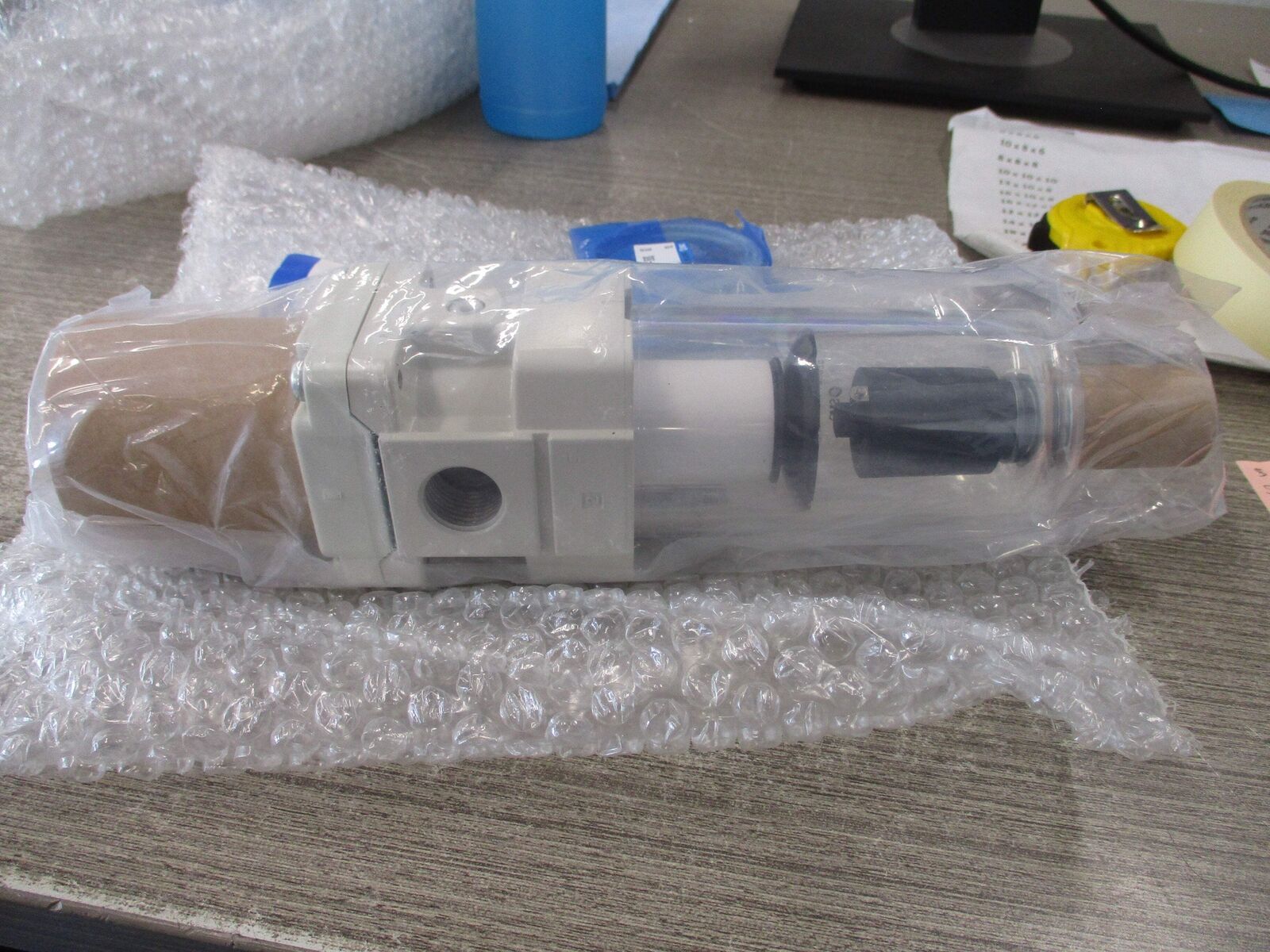 SMC Filter/Regulator AW40-F04DH-A * No Box * New Surplus