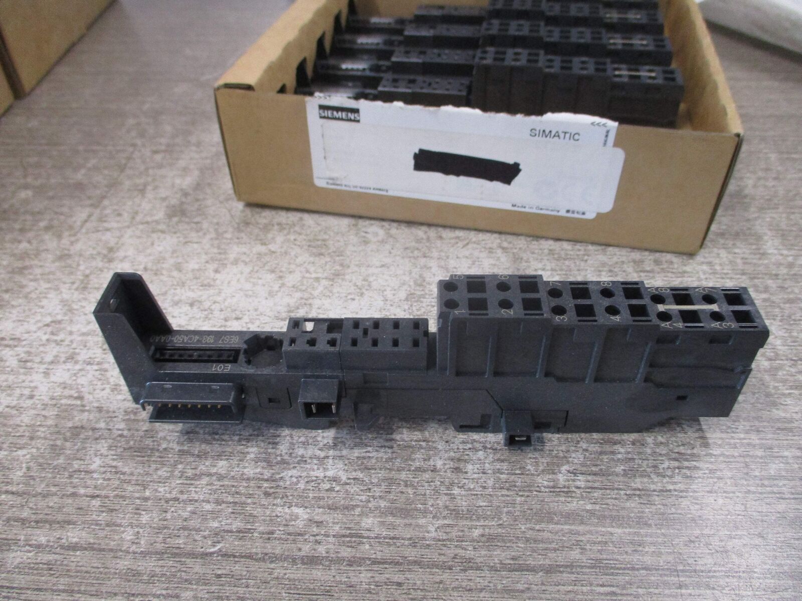 Siemens Simatic ET2005 Terminal Module 6ES7 193-4CA50-0AA0 8 Box of 5 * New Surp