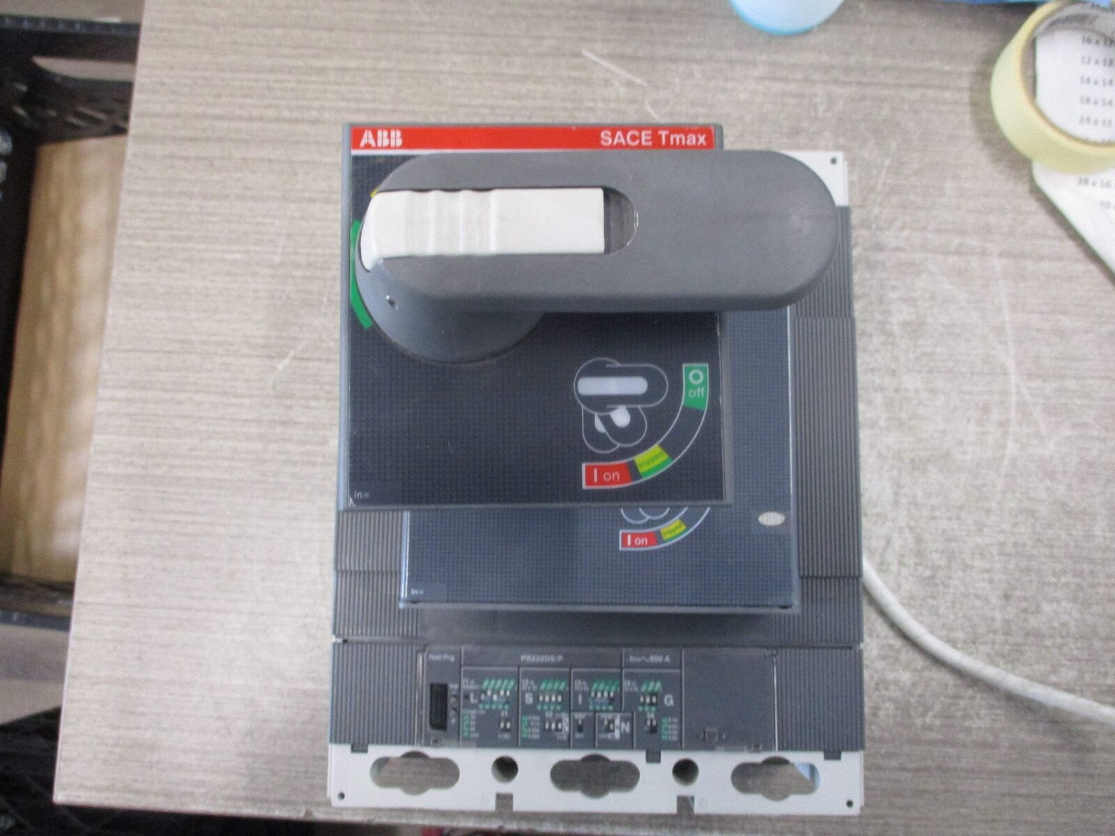 ABB SACE Tmax Breaker Disconnect T6L 800 PR222DS/P 800A 600V 3P Used