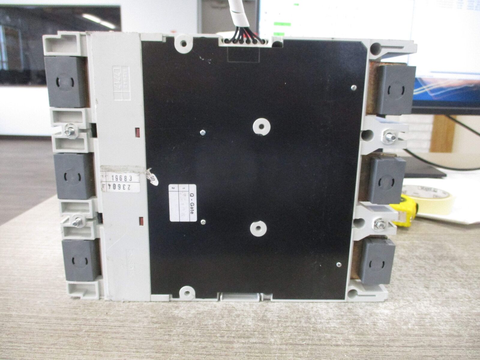 ABB SACE Tmax Breaker Disconnect T6L 800 PR222DS/P 800A 600V 3P *Dented Case* Us