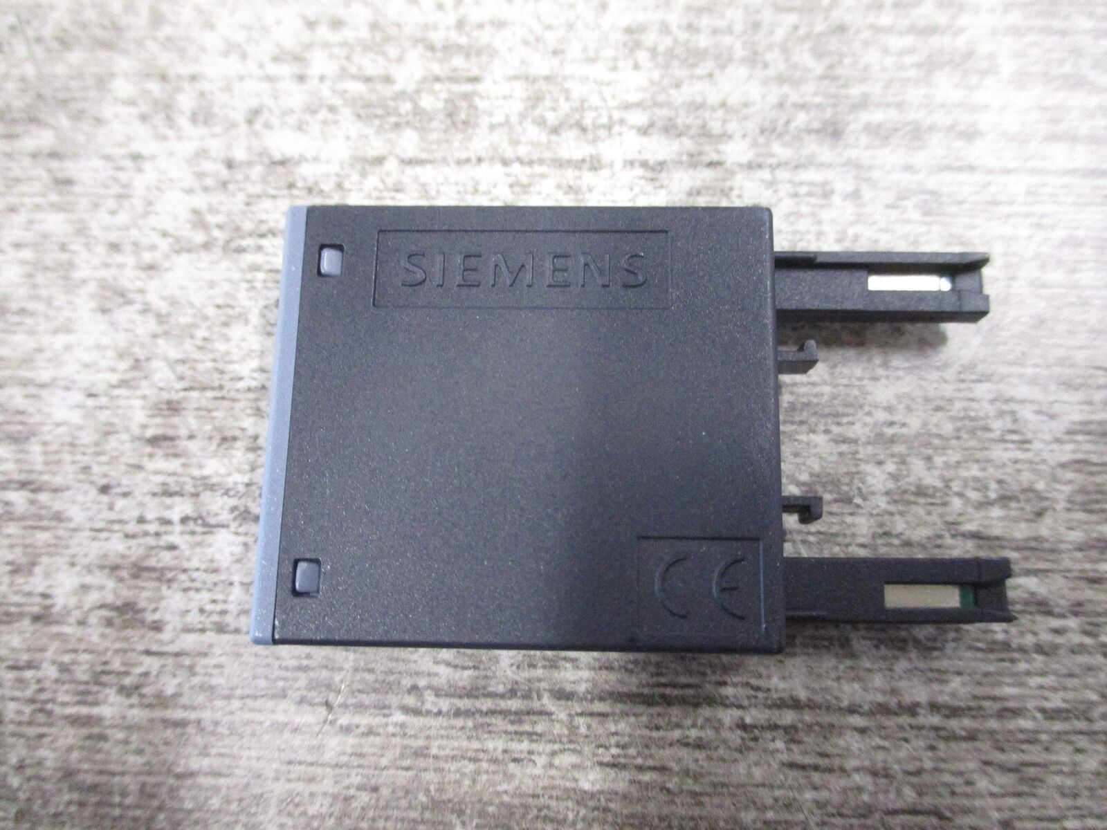Siemens Surge Suppressor 3RT2916-1DG00 12-250VDC New Surplus