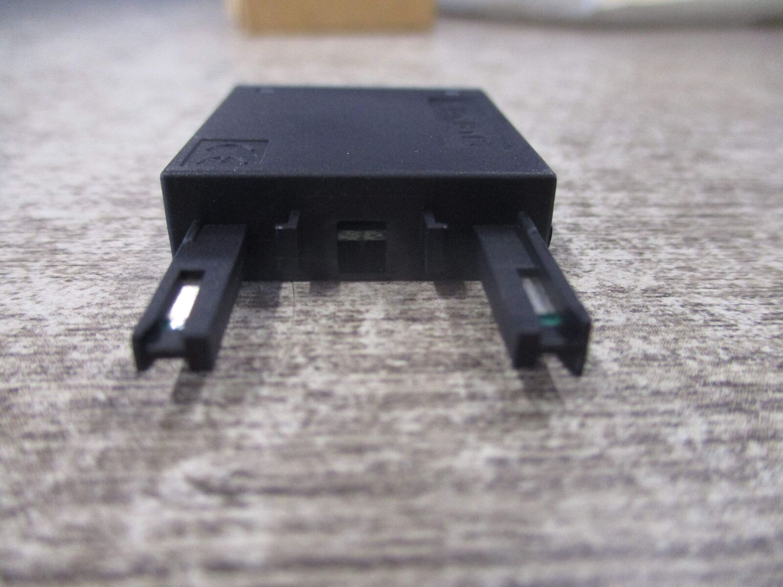 Siemens Surge Suppressor 3RT2916-1DG00 12-250VDC New Surplus