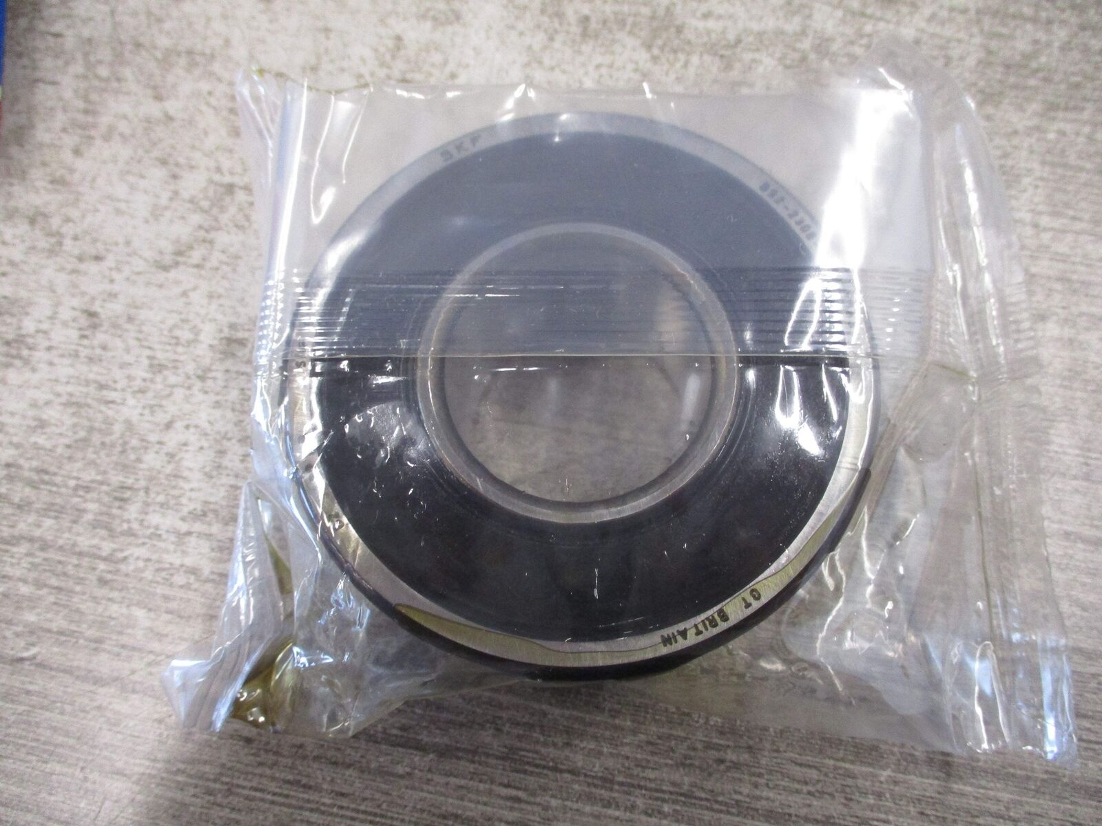 SKF Explorer Bearing BS2-2308-2RS/VT143 New Surplus