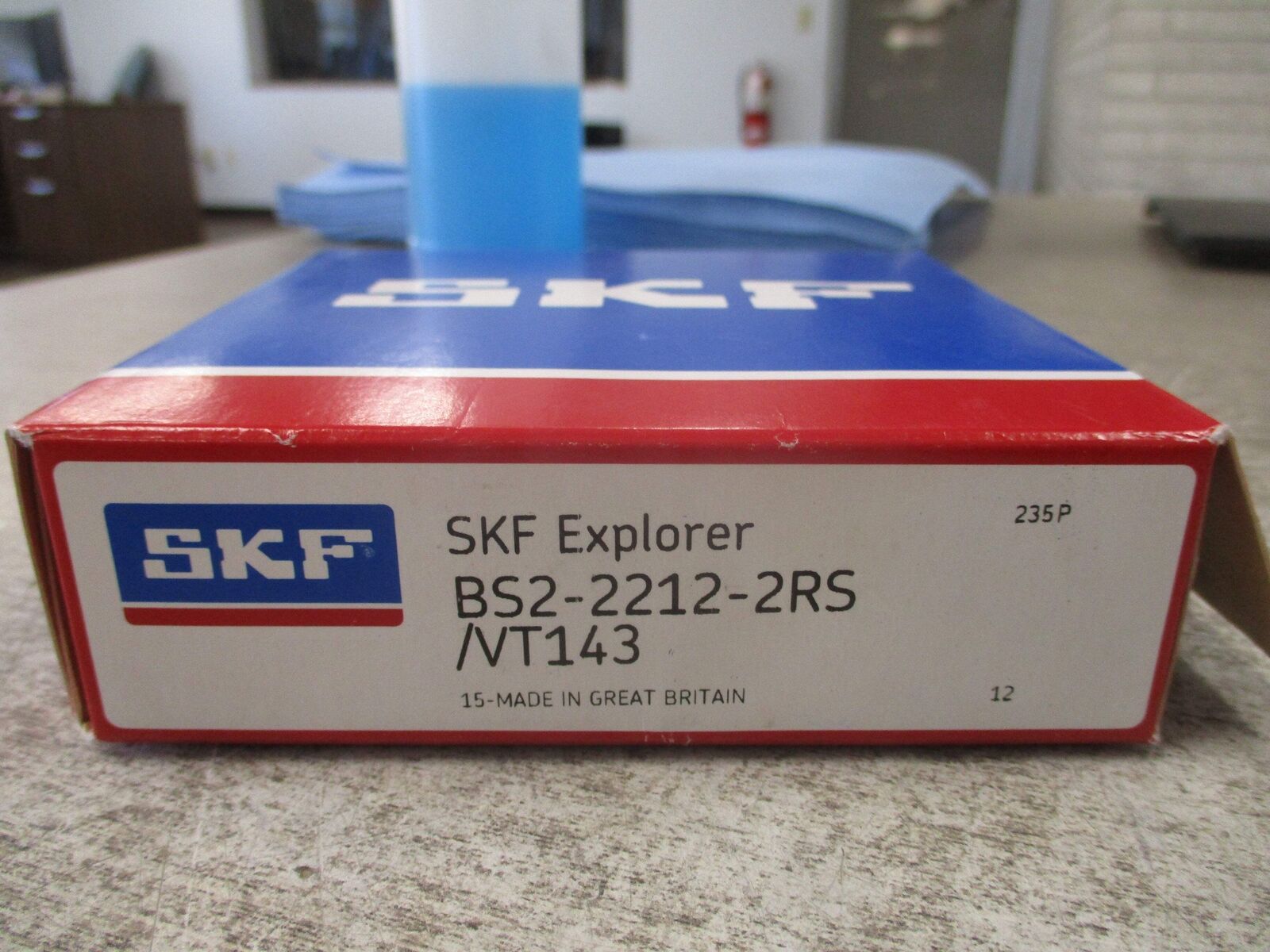 SKF Explorer Bearing BS2-2212-2RS/VT143 New Surplus
