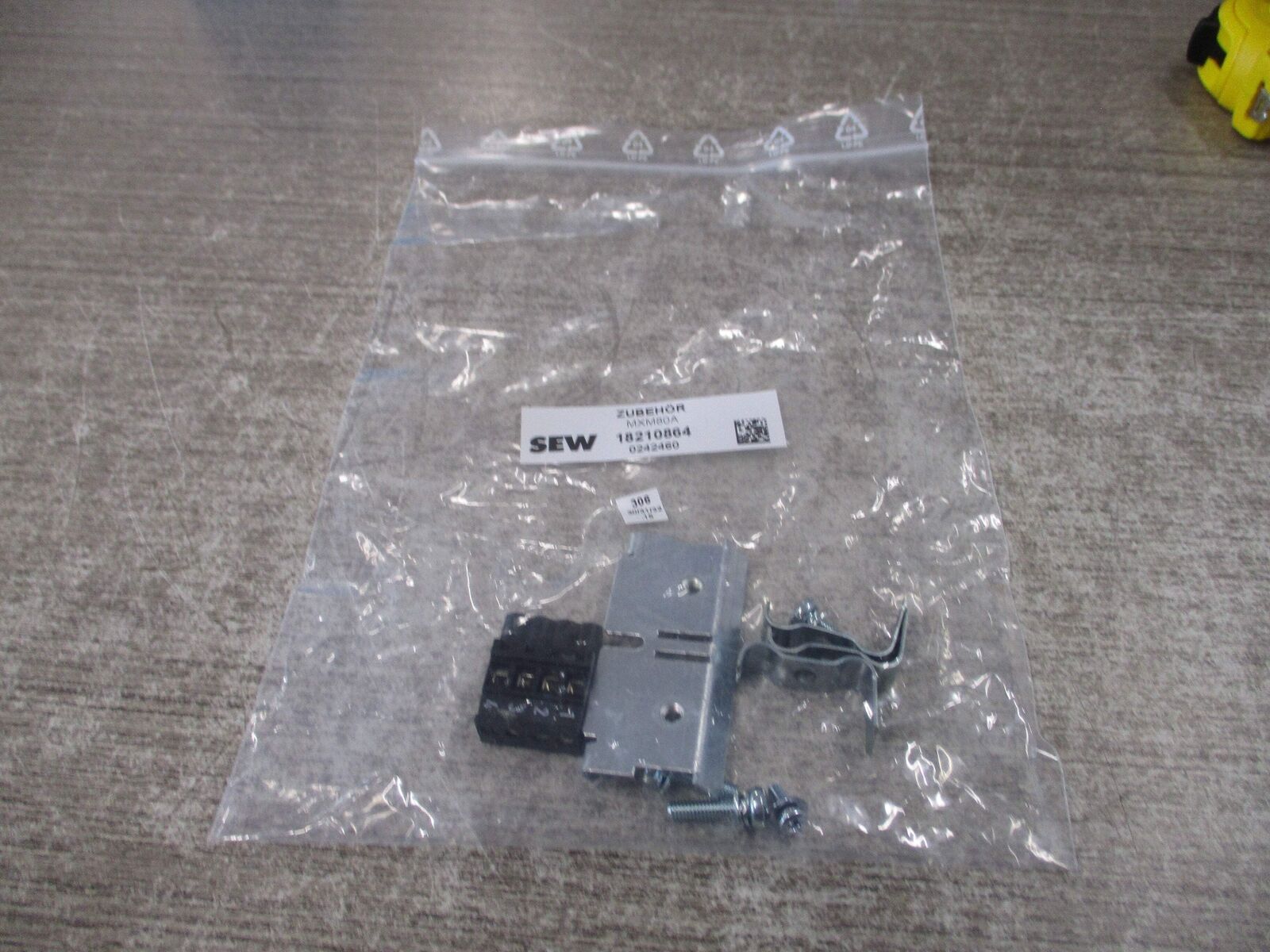 Sew-Eurodrive Accessory Kit 18210864 New Surplus