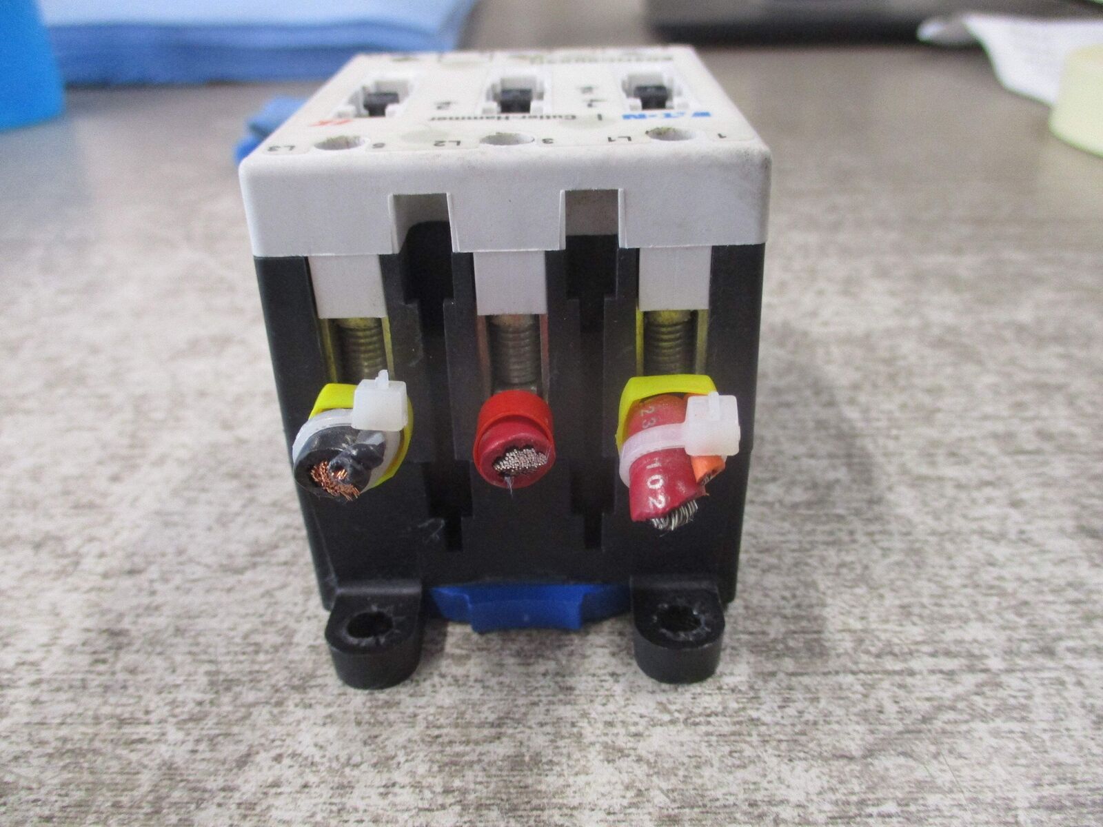 Eaton Contactor E04NC50X3N 24VDC Coil 50A Used