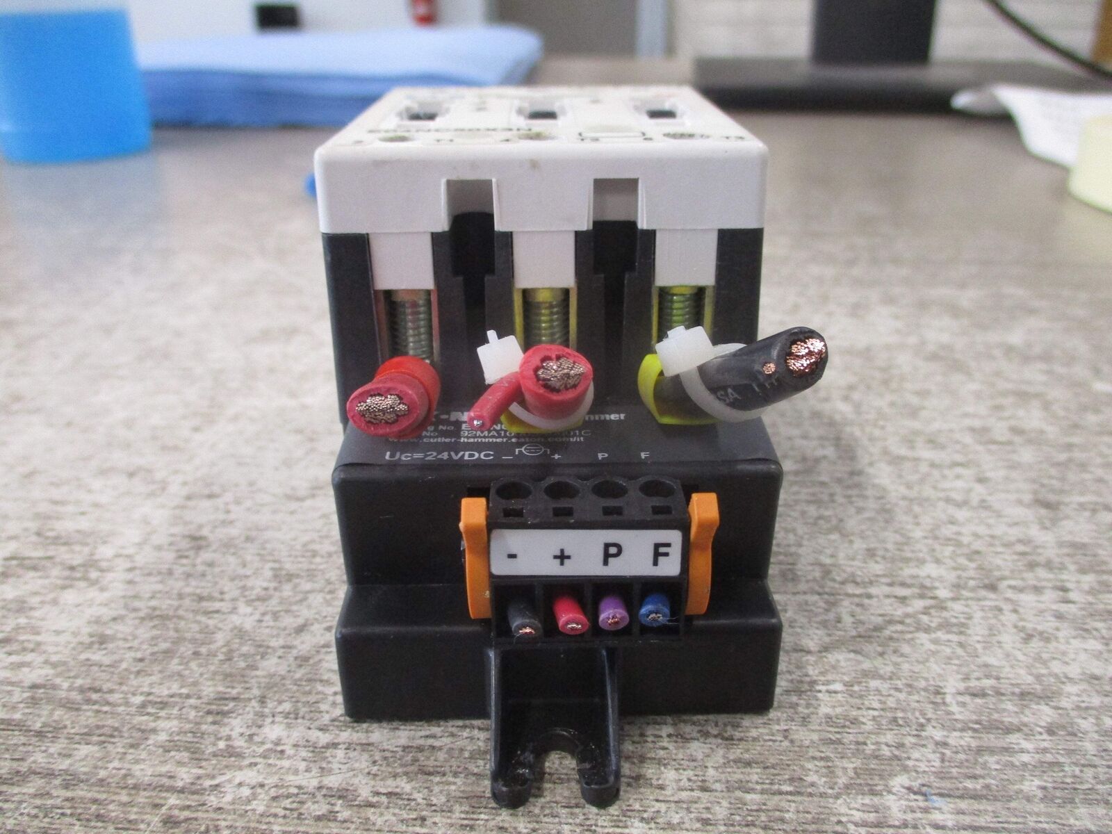 Eaton Contactor E04NC50X3N 24VDC Coil 50A Used