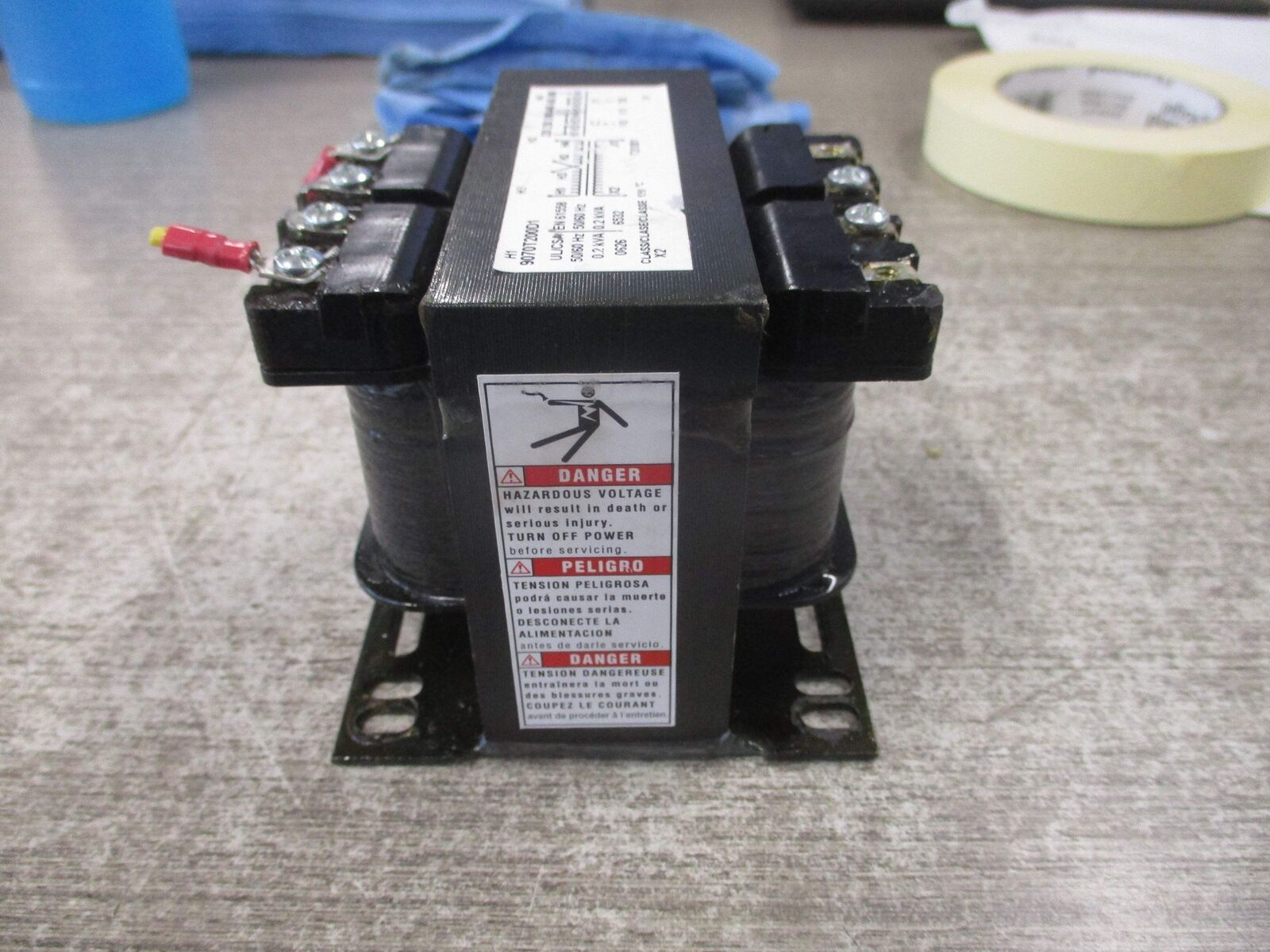 Square D Transformer 9070T200D1 0.2KVA * Missing (2) Terminal Screws * used.