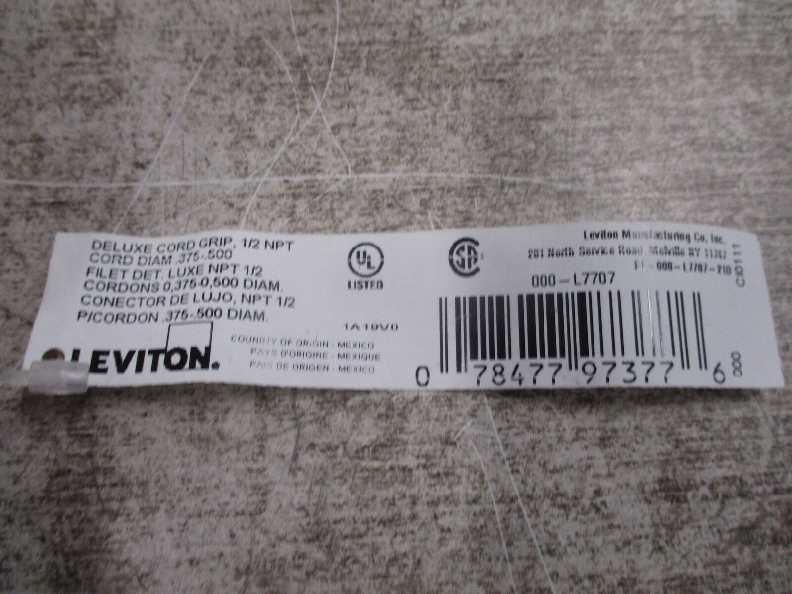 Leviton Deluxe Cord Grip L7707 1/2 NPT New Surplus