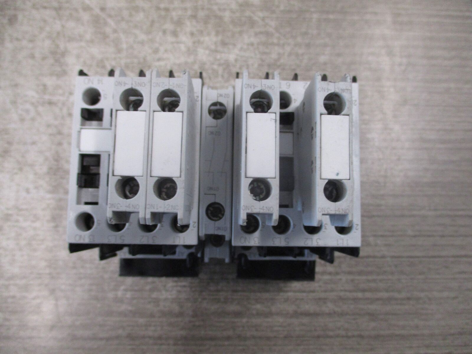 GE Reversing Contactor CL00A310T 120V Coil 25A 600V (4) Aux Contacts Used