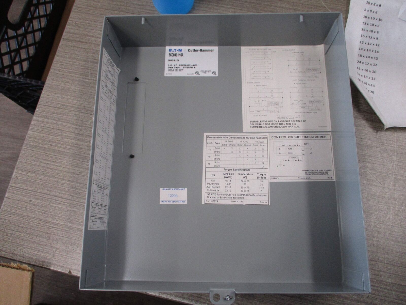 Eaton Enclosed Lighting Contactor ECC04C1H6A 30A 115-120V Coil Type 1 Enclosure