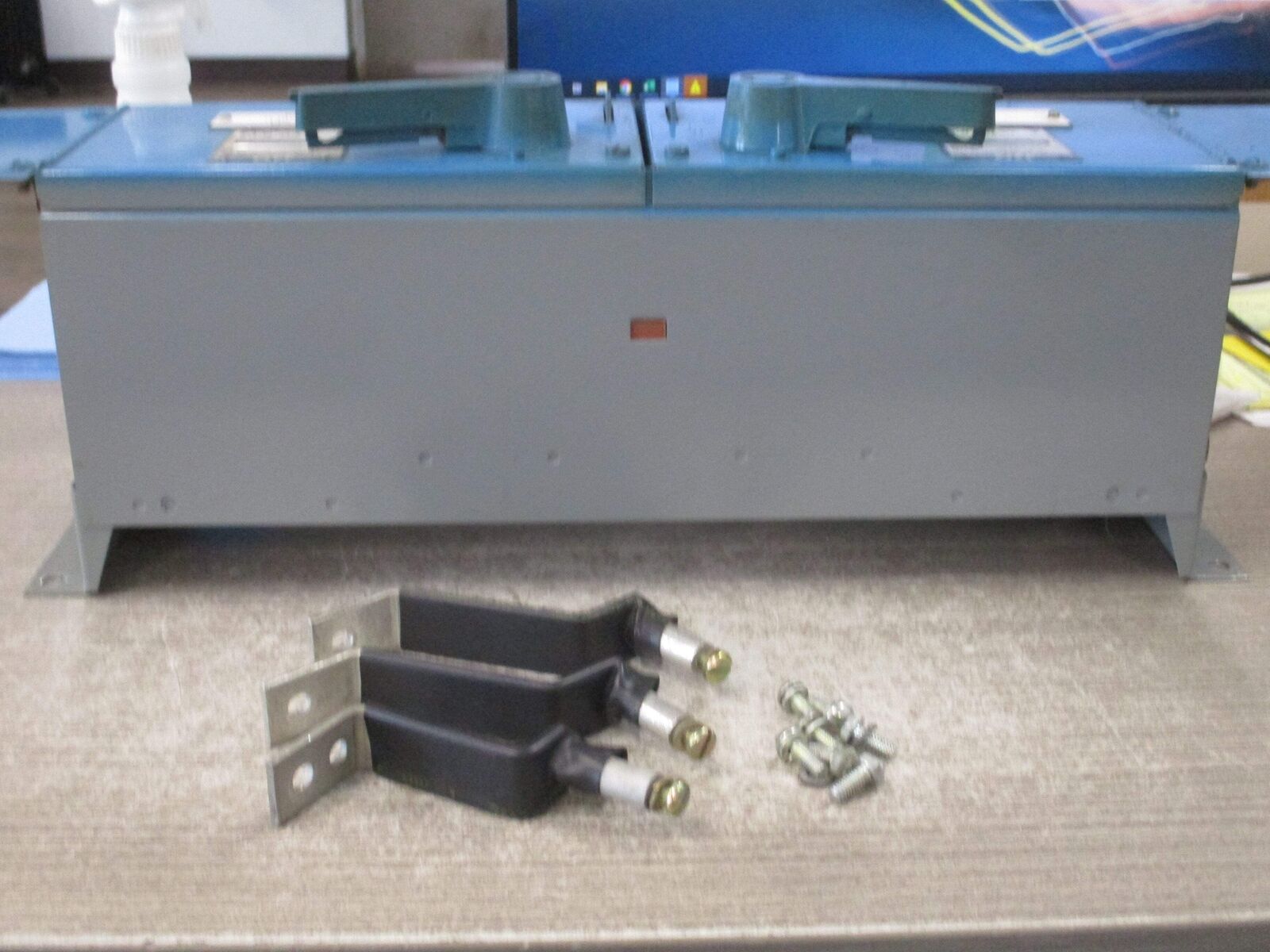 Cutler-Hammer Type M50 Dual Panel Board Switch FDPT3611R 30A 600V 3P W/Mounting