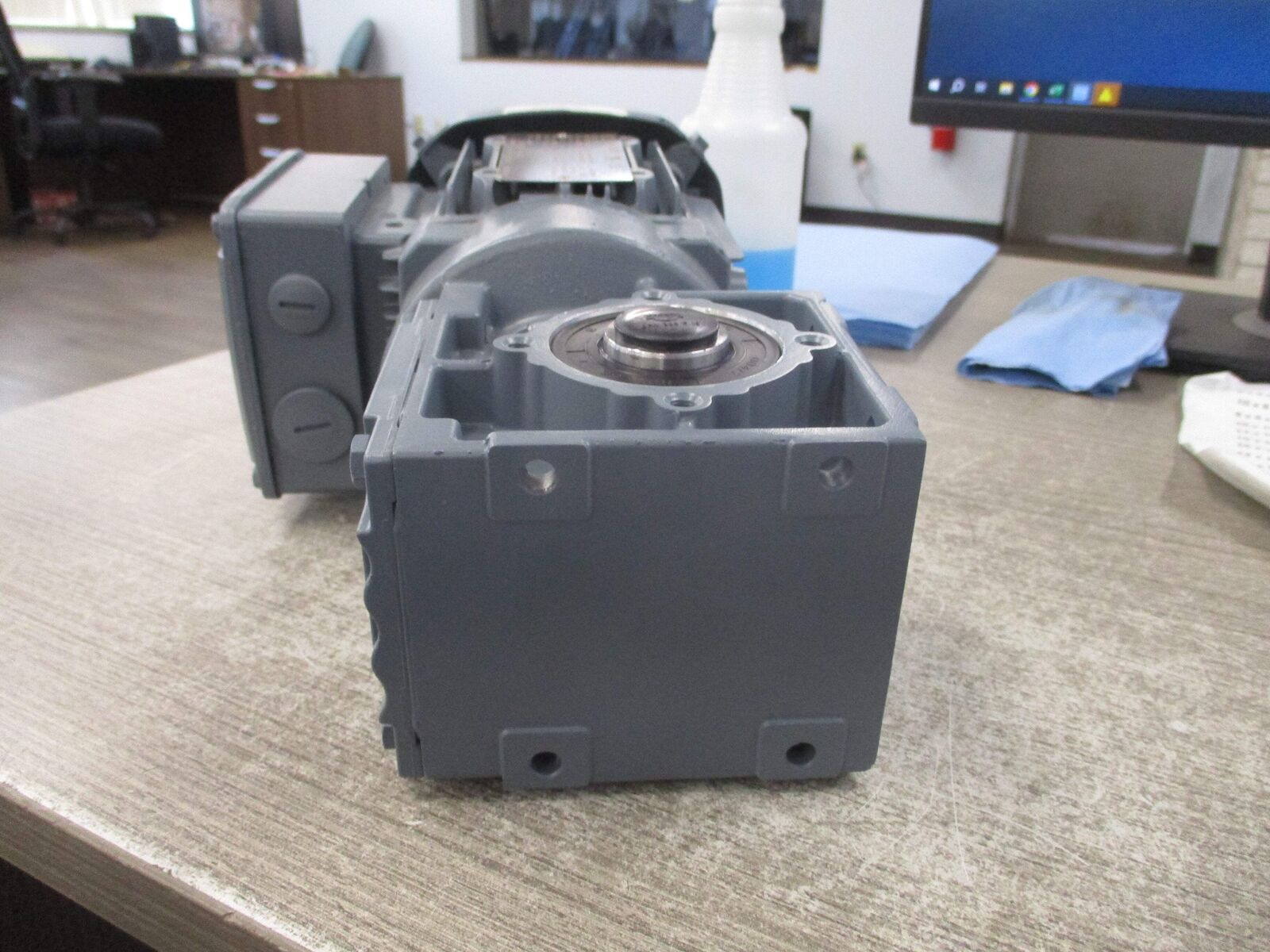 Sew-Eurodrive Gearmotor WA20 DRS71S4/M0 1SN273 0.5HP Ratio 14.33:1 96RPM Output