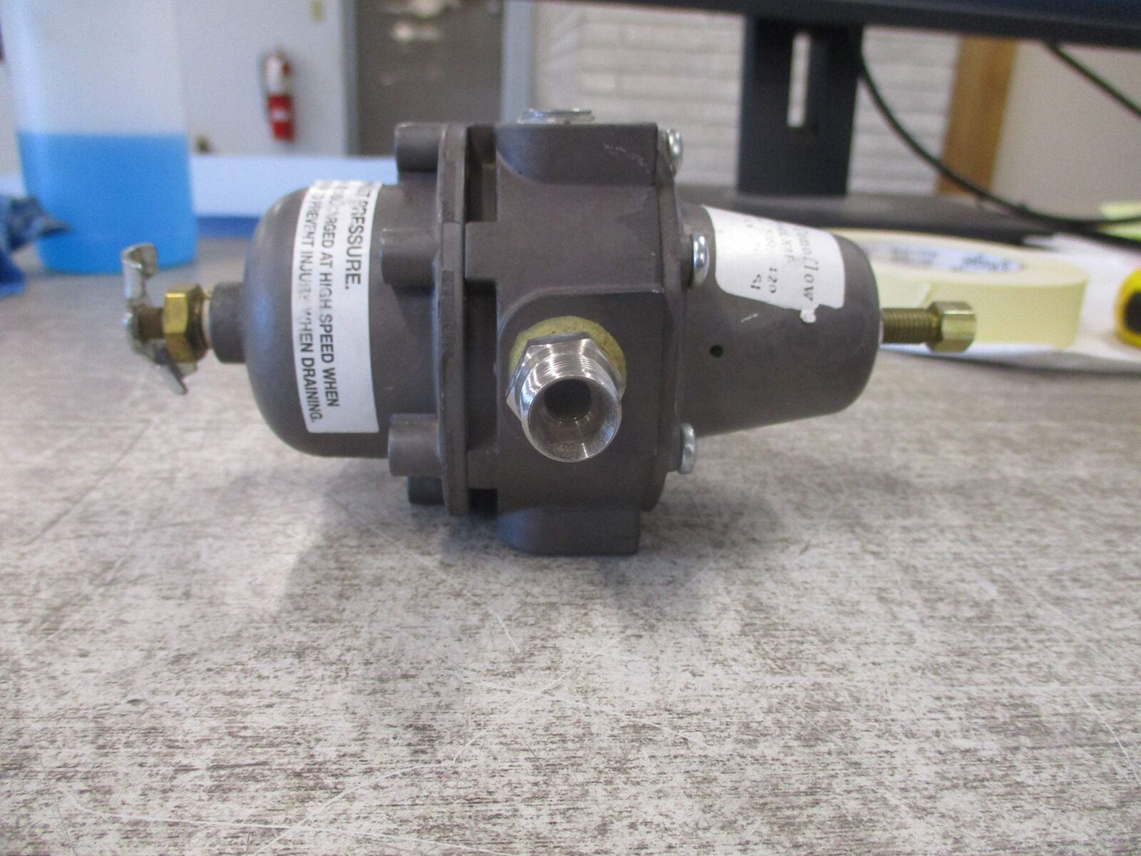ITT Conoflow Regulator FR25XSKEX15 Range: 0-60PSI Used