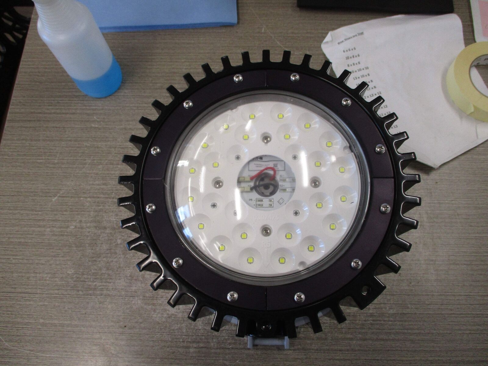 Eaton Crouse-Hinds Series Luminaire Fitting VMV7L2A/UNV1 S890 100-277V 50/60Hz 5