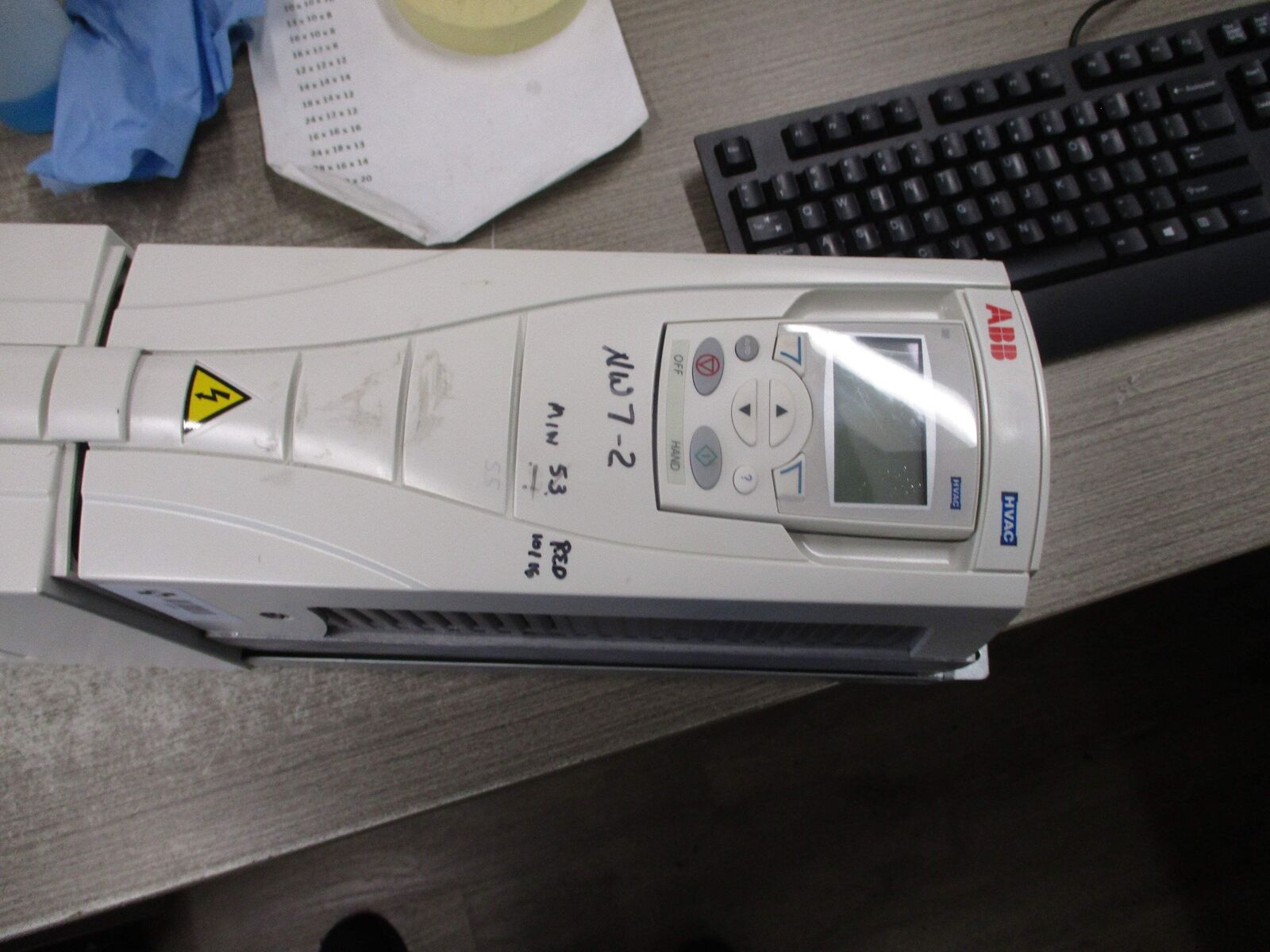 ABB ACH550 AC Drive W/Bypass ACH550-VCR-07A5-2+F267 2HP 3Ph Input: 3PH 48-63Hz 2