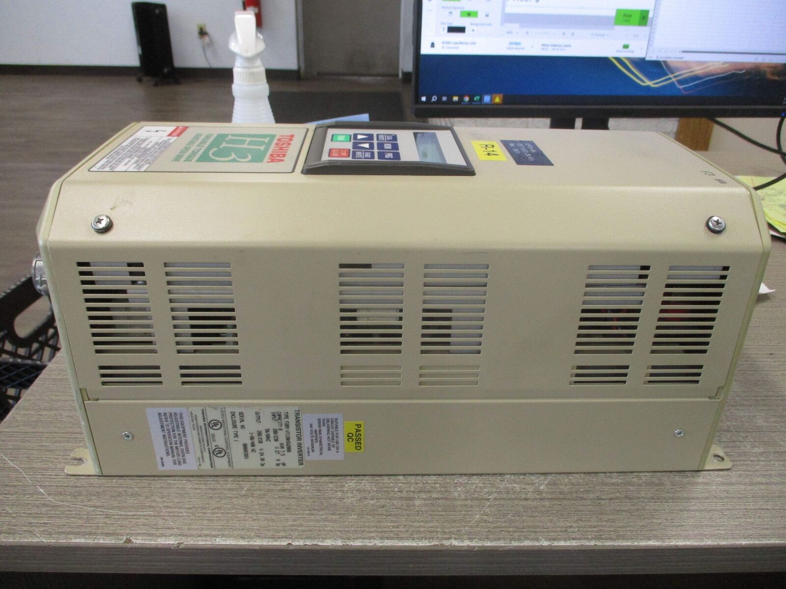 Toshiba H3 AC Drive VT130H3U2080 7.5HP 3Ph Input: 208/230V 27A 3P 50/60Hz Output