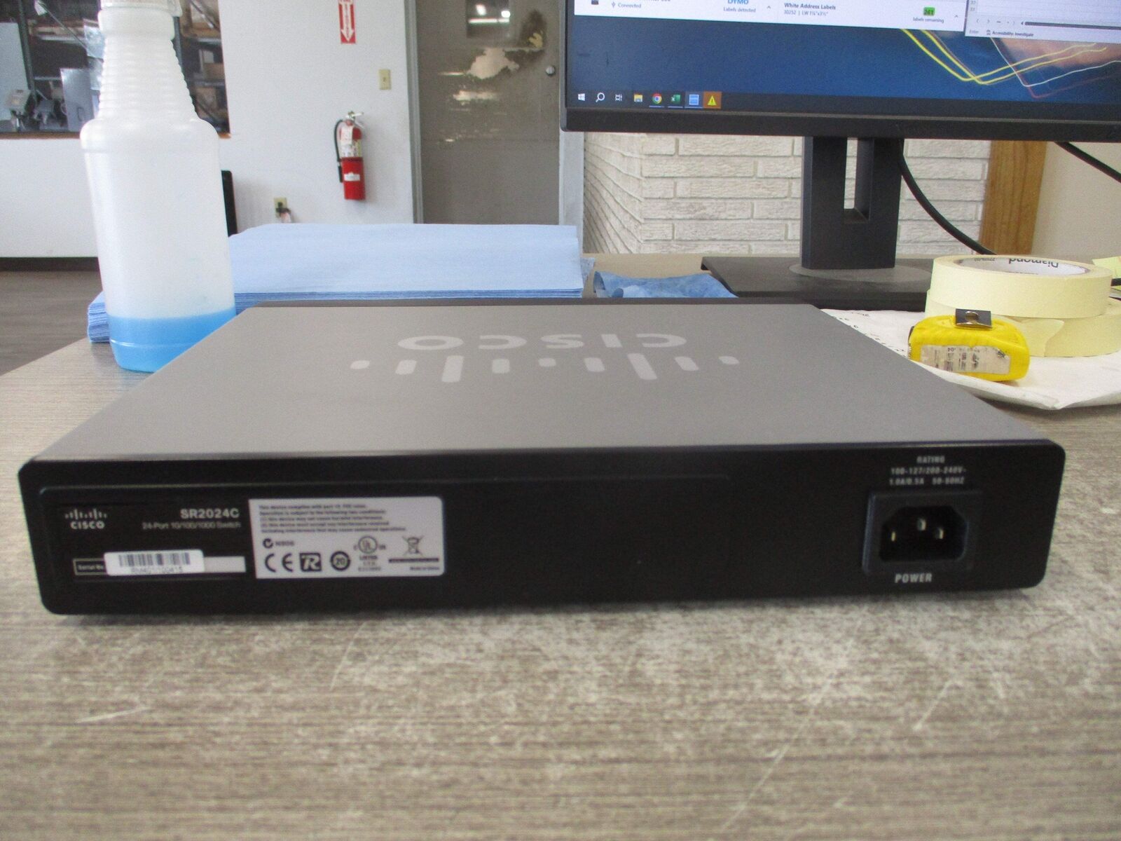 Cisco 10/100/1000 Ethernet Switch SR2024C 24-Port Used