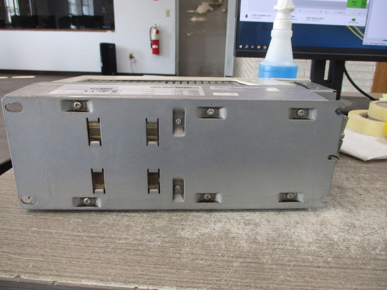 ABB ACH550 AC Drive ACH550-UH-017A-2 5HP/2HP Input: 3PH 48-63HZ 208-240VAC 17A /