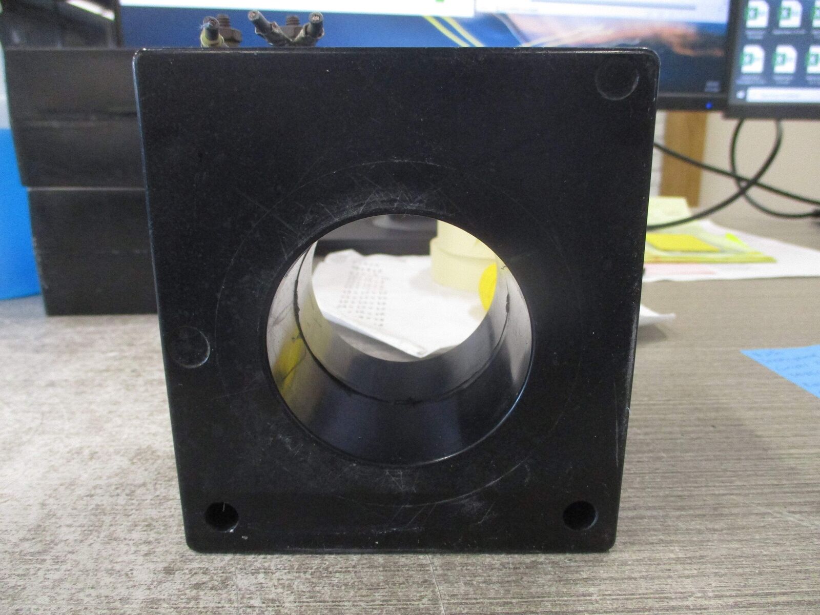 Westinghouse Current Transformer 3486C98H04 Ratio 400:5A 600V 50-400Hz 10kV BIL
