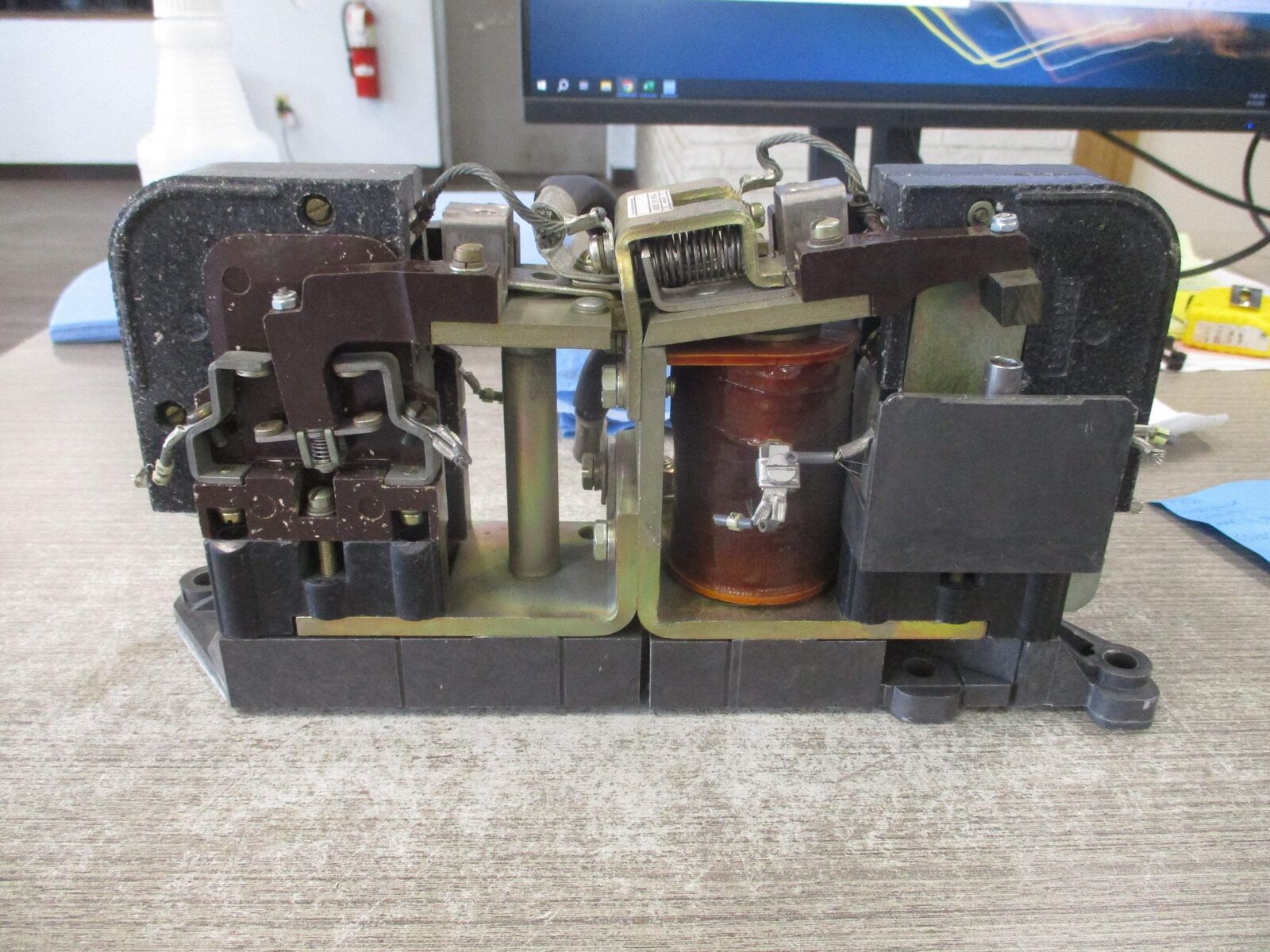 Westinghouse Contactor MME 11-50 65VDC Coil Used