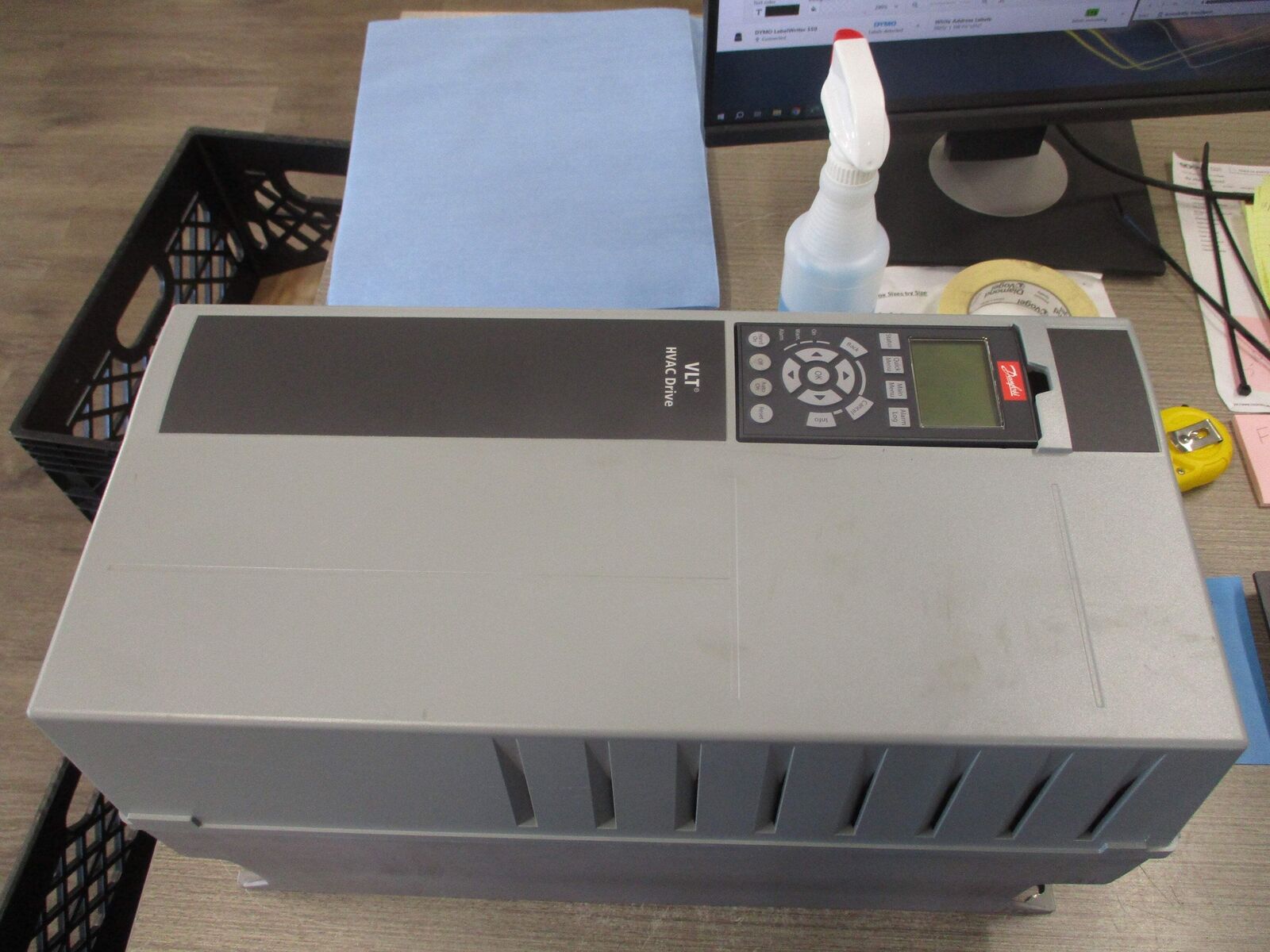 Danfoss VLT AC Drive 131B9144 10HP 3Ph Input:3x200-24V 50/60Hz 28A Output:3x0-Vi