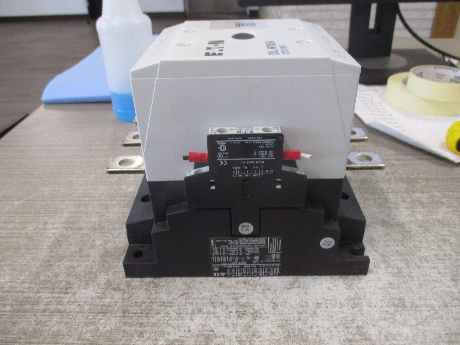 Eaton Contactor DIL M185A XTCE185H 48-60VDC Coil 225A 600V Used