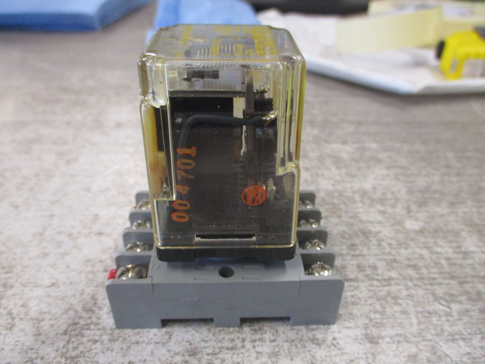 Square D Relay 8501 KP12V20 Ser. D 120V Coil W/Base Used