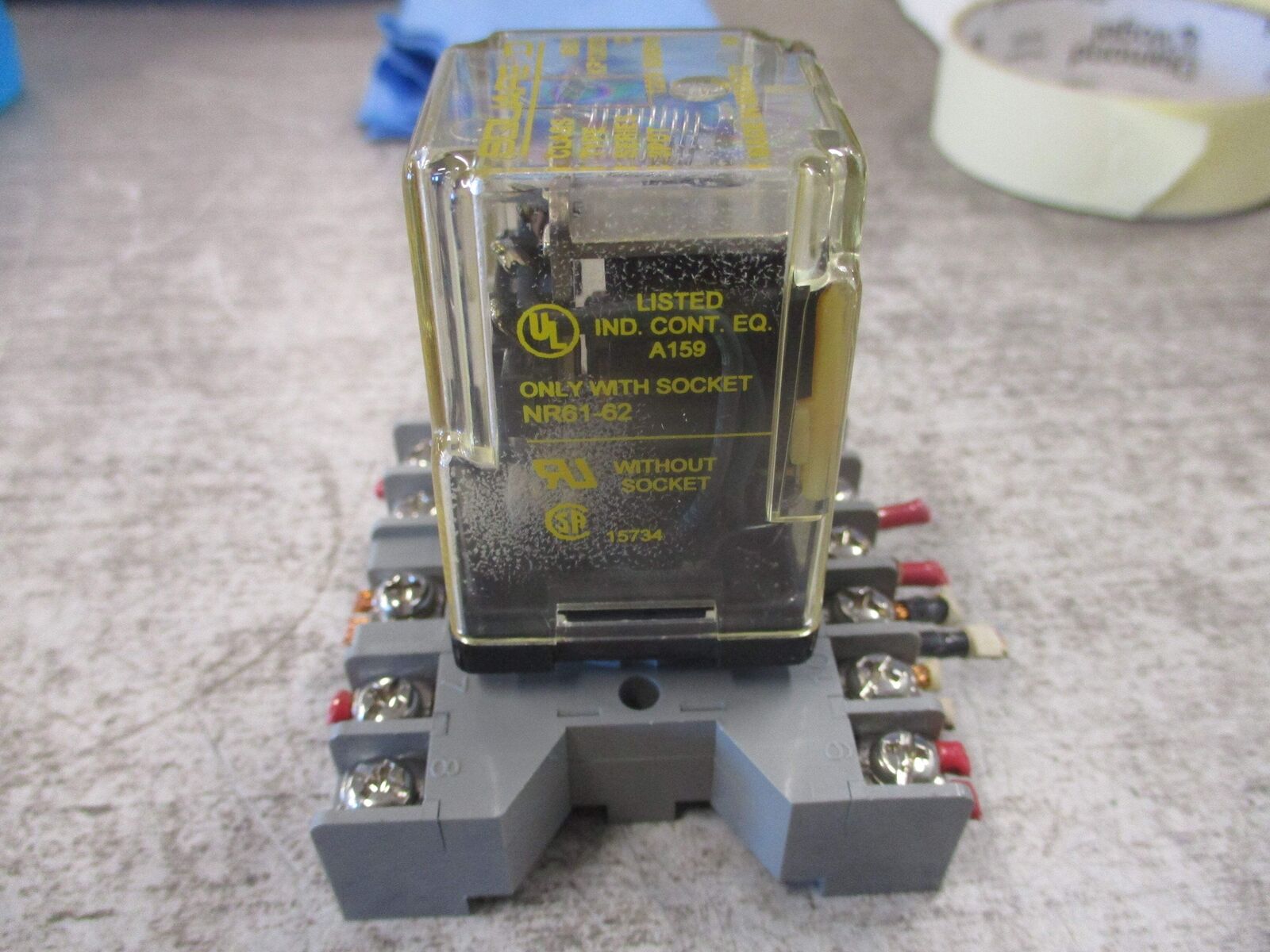 Square D Relay 8501 KP13V20 Ser. D 120V coil W/Base Used