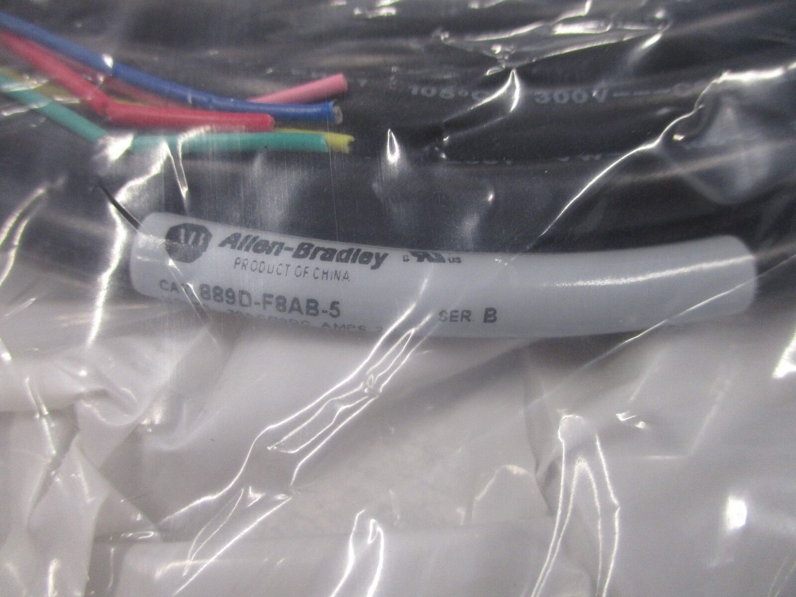 Allen-Bradley QD Cordset 889D-F8AB-5 Ser. B 5 Meter New Surplus