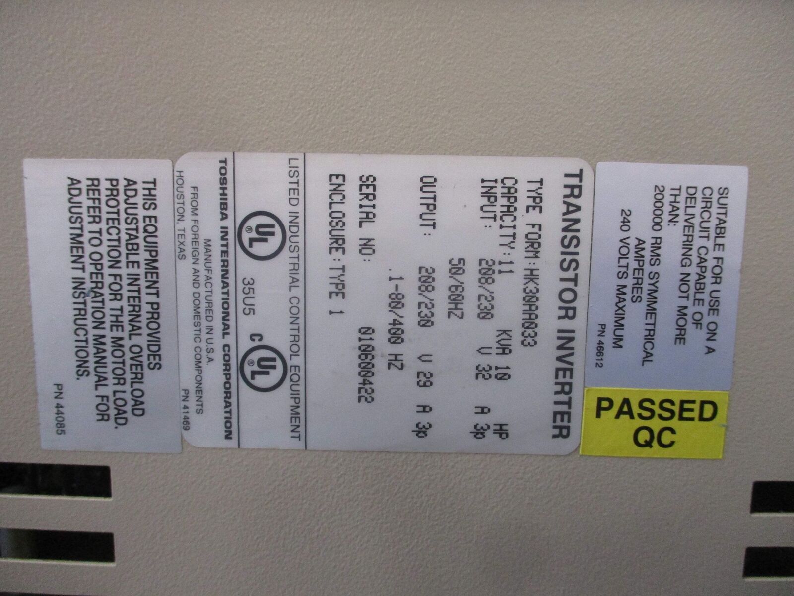 Toshiba E3 AC Drive HK30AA033 10HP 3Ph Input: 208/230V 32A 3P 50/60Hz Output: 20