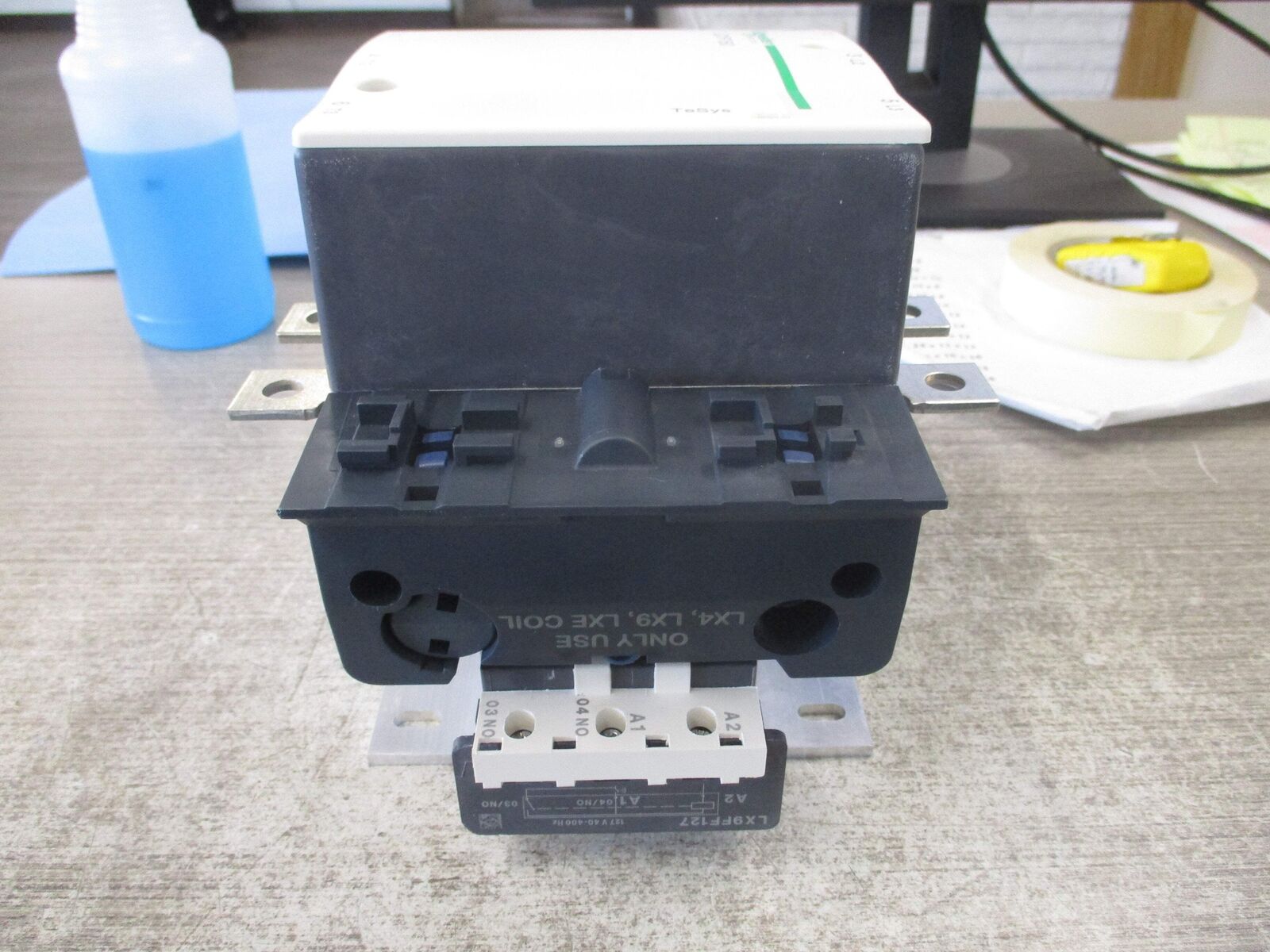 Schneider Electric Contactor LC1F150 127V Coil Used