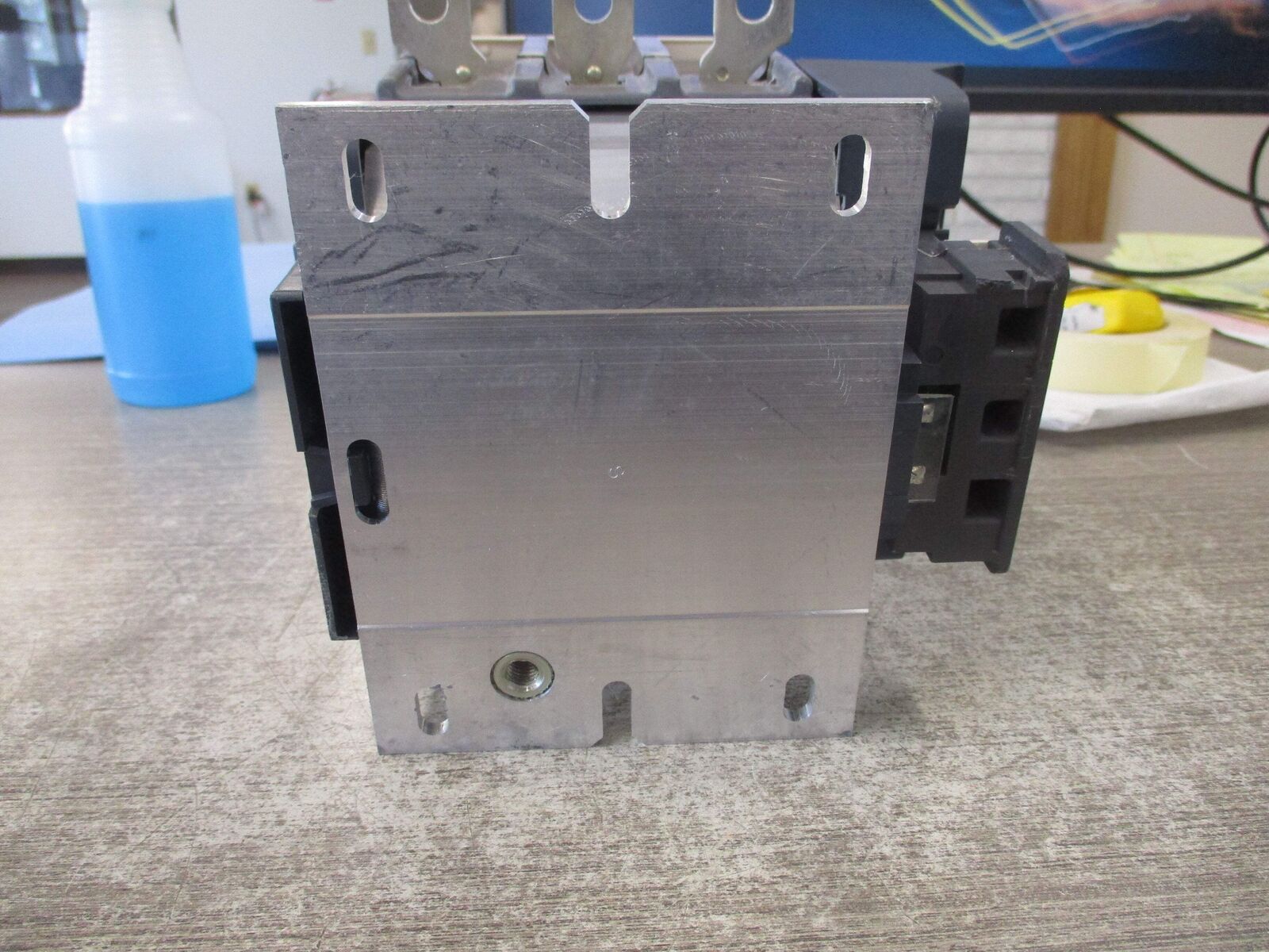 Schneider Electric Contactor LC1F150 127V Coil Used