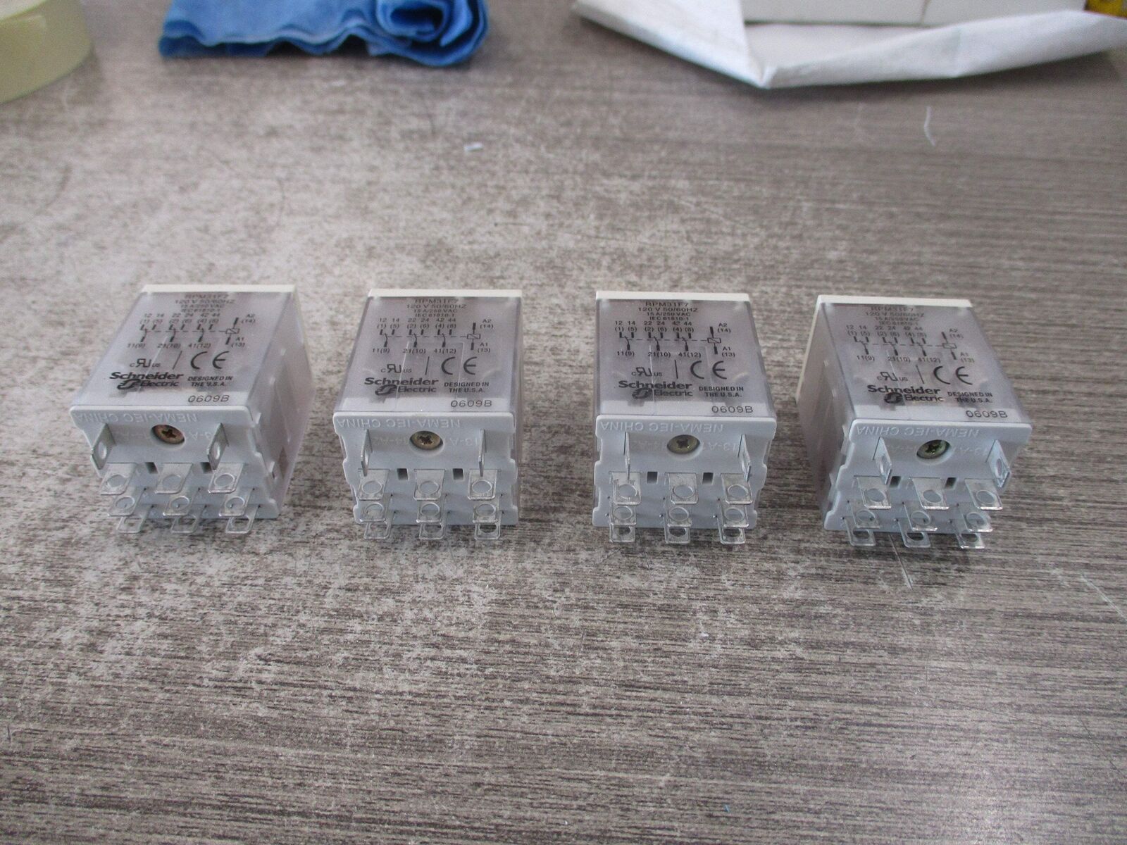 Telemecanique Relay RPM31F7 120V *Box of 4* New Surplus