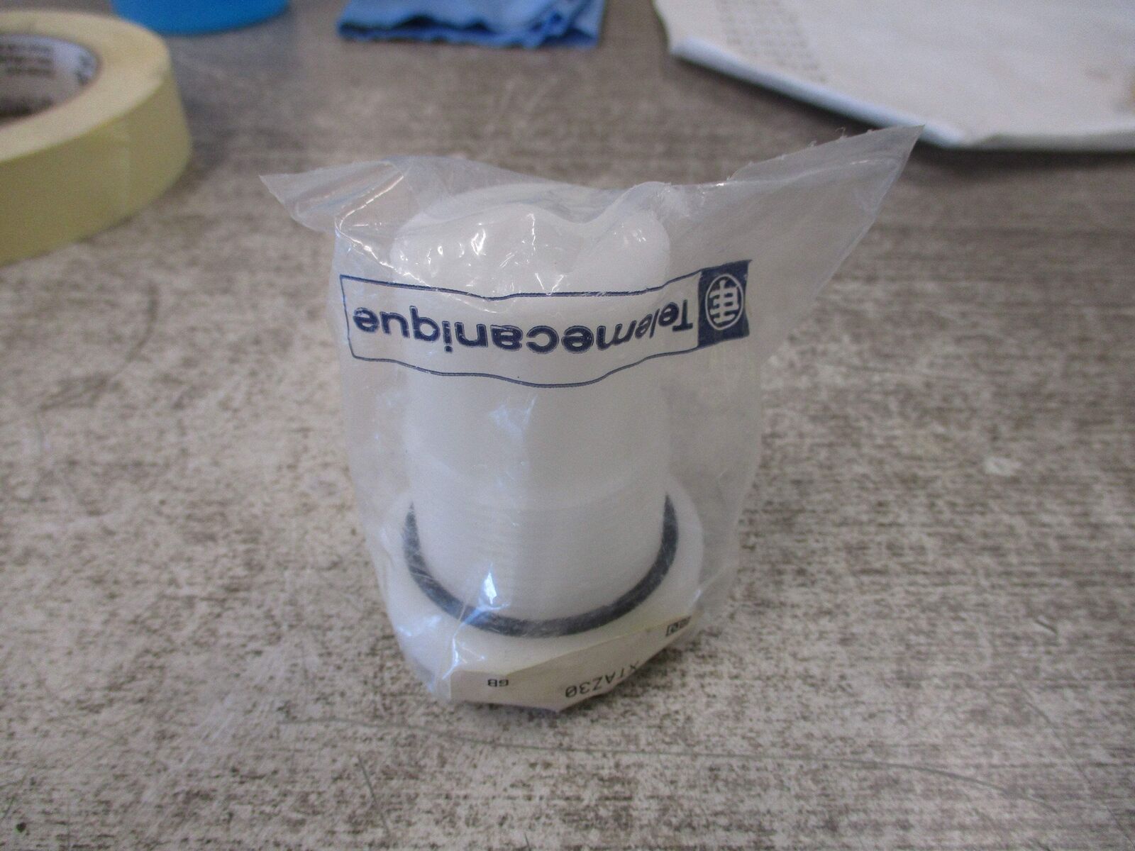 Telemecanique Thread Adapter XTAZ30 New Surplus