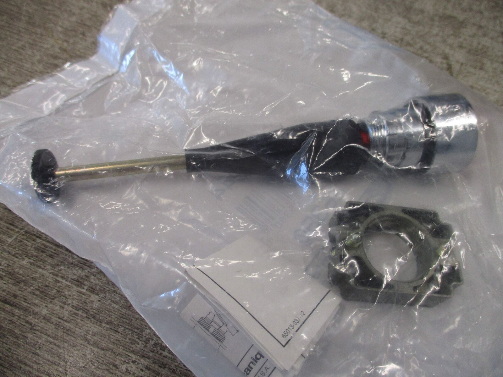 Telemecanique Reset Switch XB2BA944 New Surplus