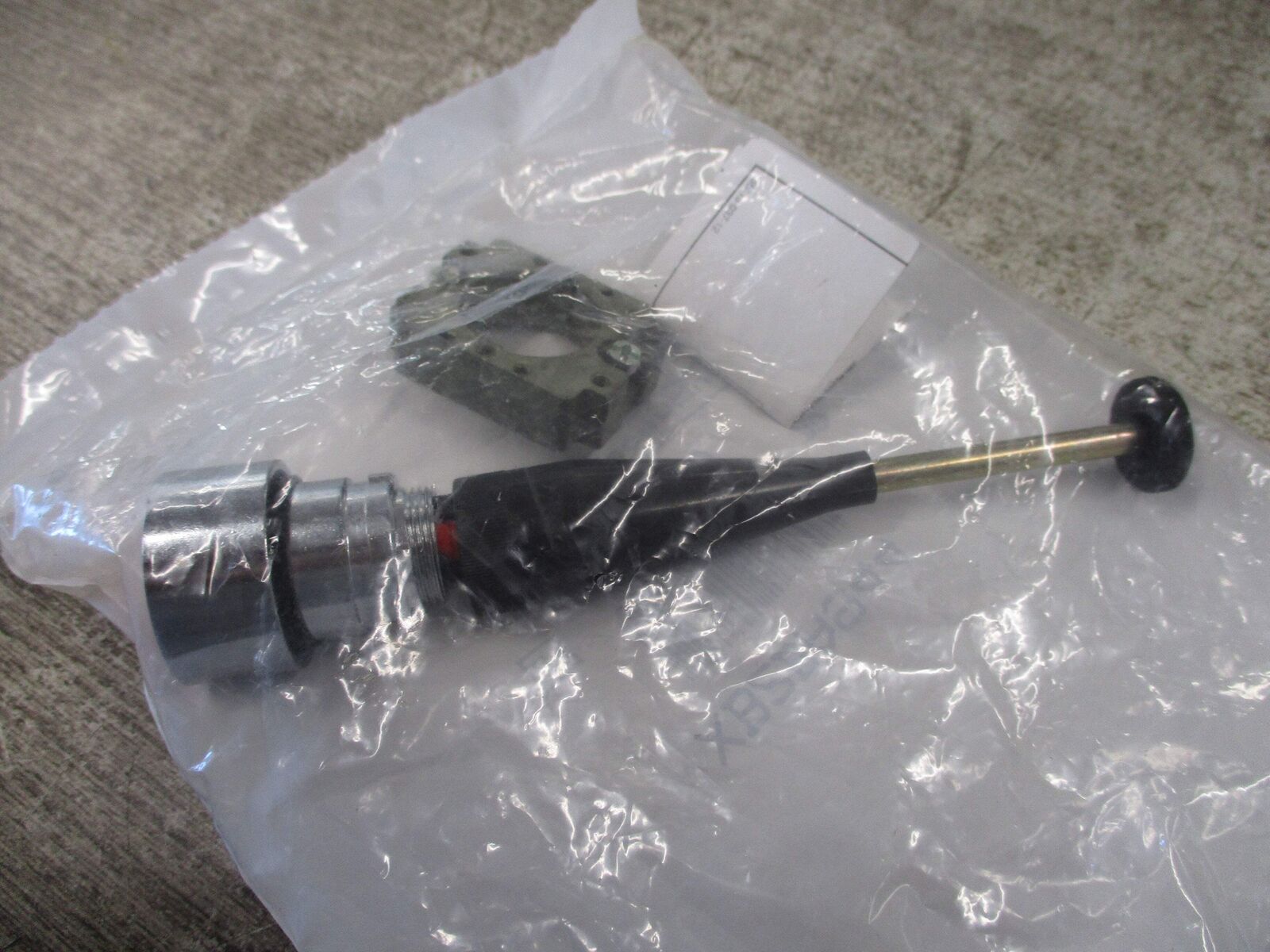 Telemecanique Reset Switch XB2BA944 New Surplus