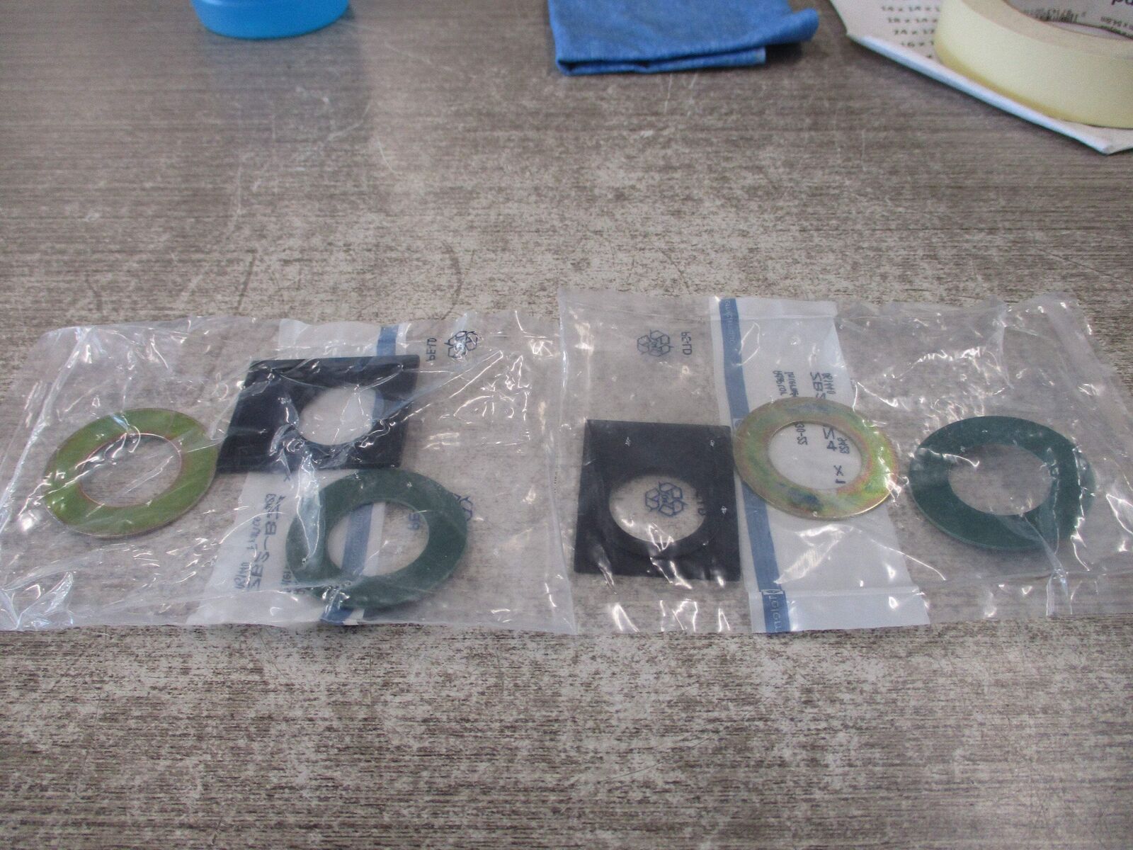 Telemecanique Adaptor Plate ZB2-BZ4 *Lot of 2* New Surplus