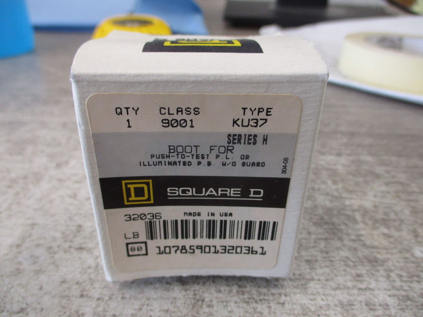 Square D Protective Boot 9001 KU37 Ser. H New Surplus