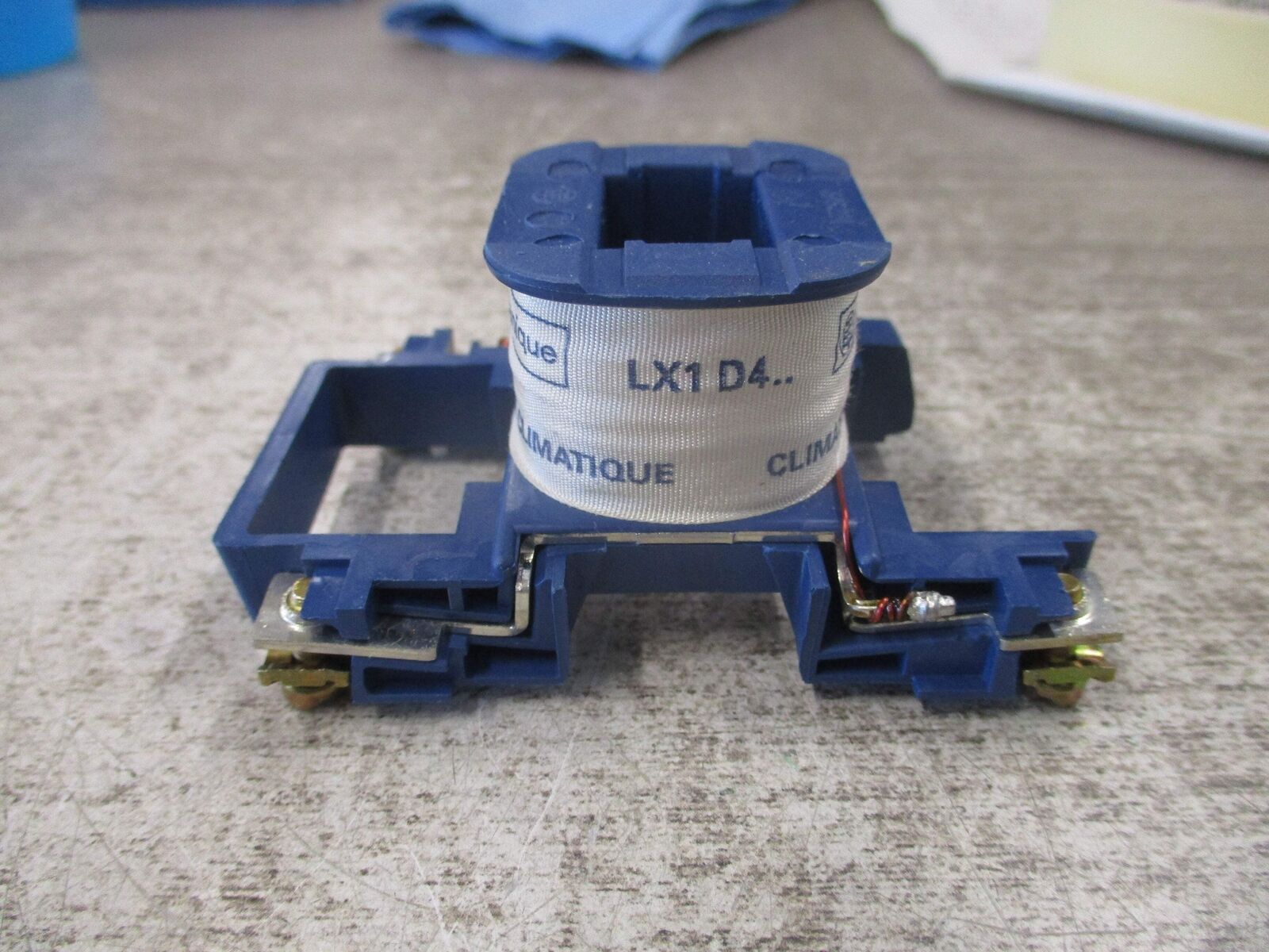 Telemecanique Coil LX1 D4 B6 24V 60Hz Used
