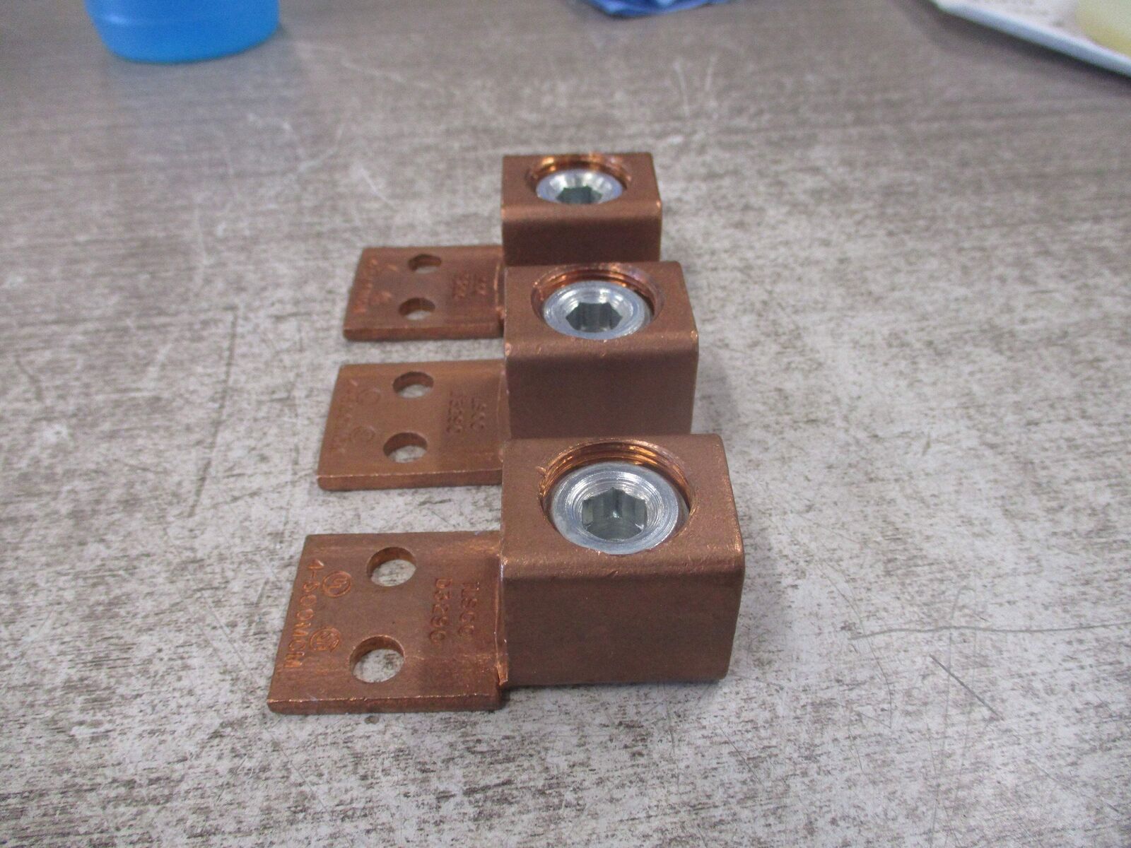 Ilsco Mechanical Copper Lug D3290 4-500MCM *Lot of 3* Used
